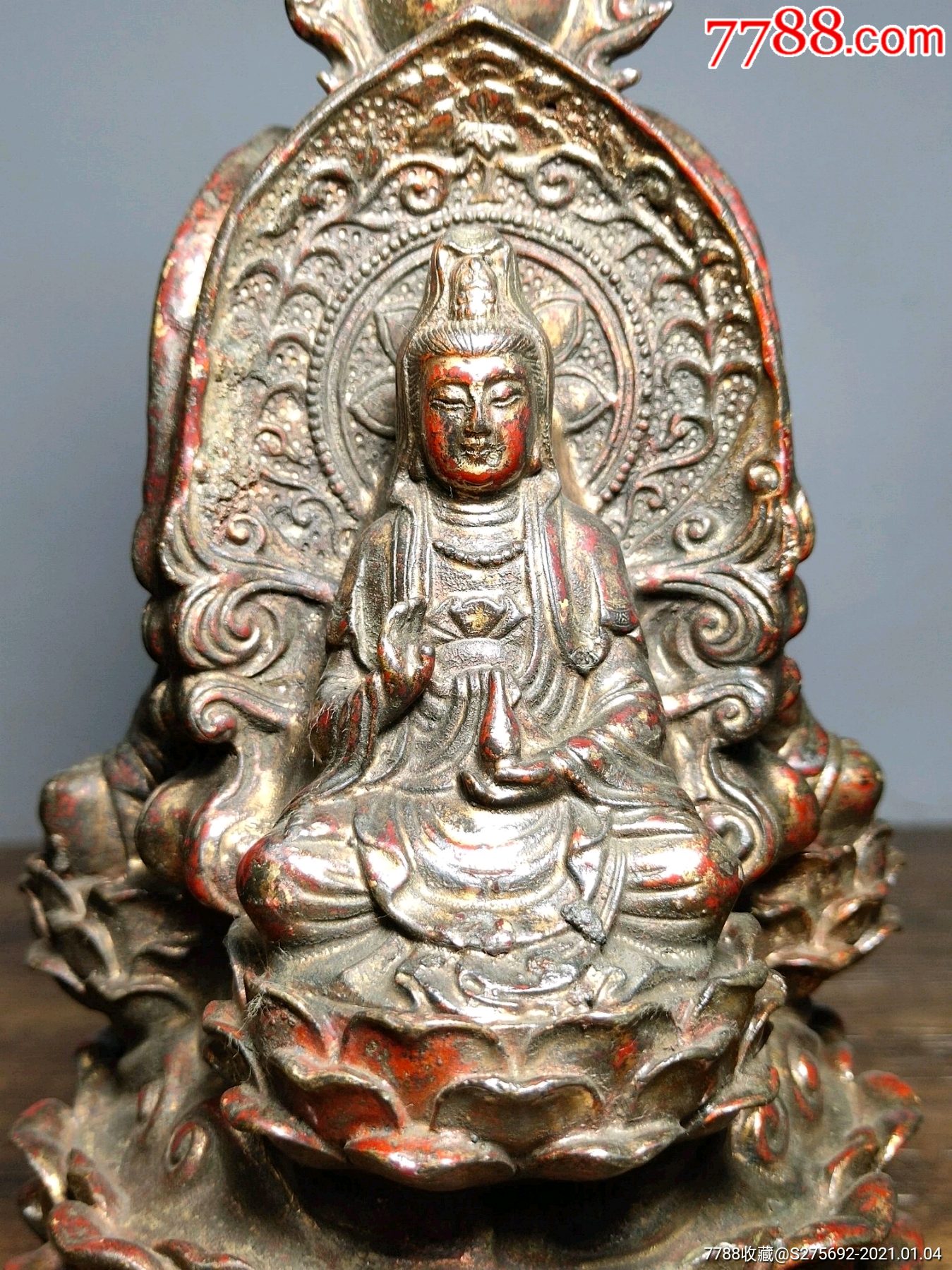 旧藏老铜胎泥金开光撒朱砂佛像三面佛三尊莲花佛龛摆件