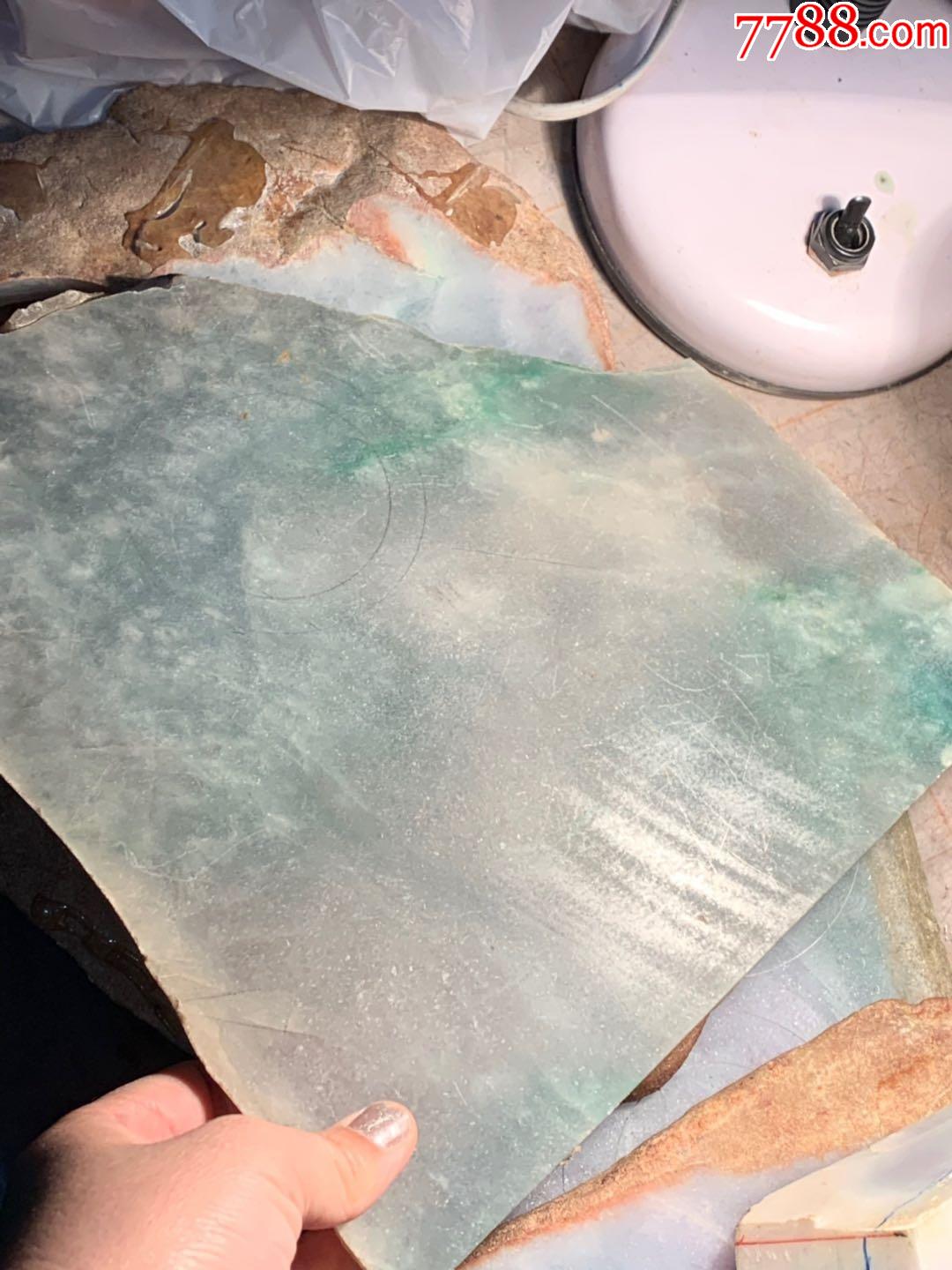 高冰绿花手镯片料,没抛光,已透出钢味十足,冰渣味浓210103_云南翡翠狼