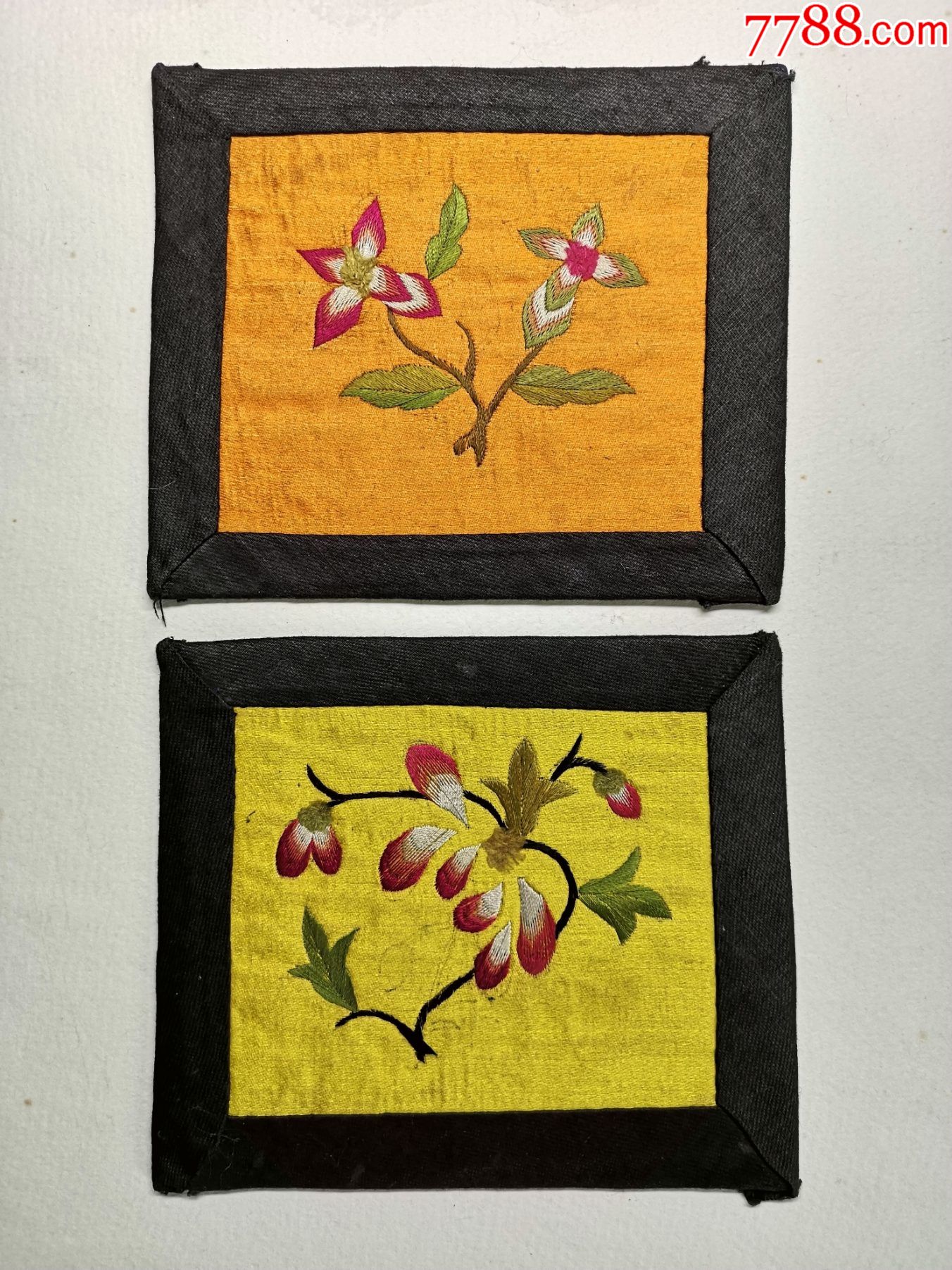 民国时期绸底手工刺绣包边花卉绣片一对包老包真