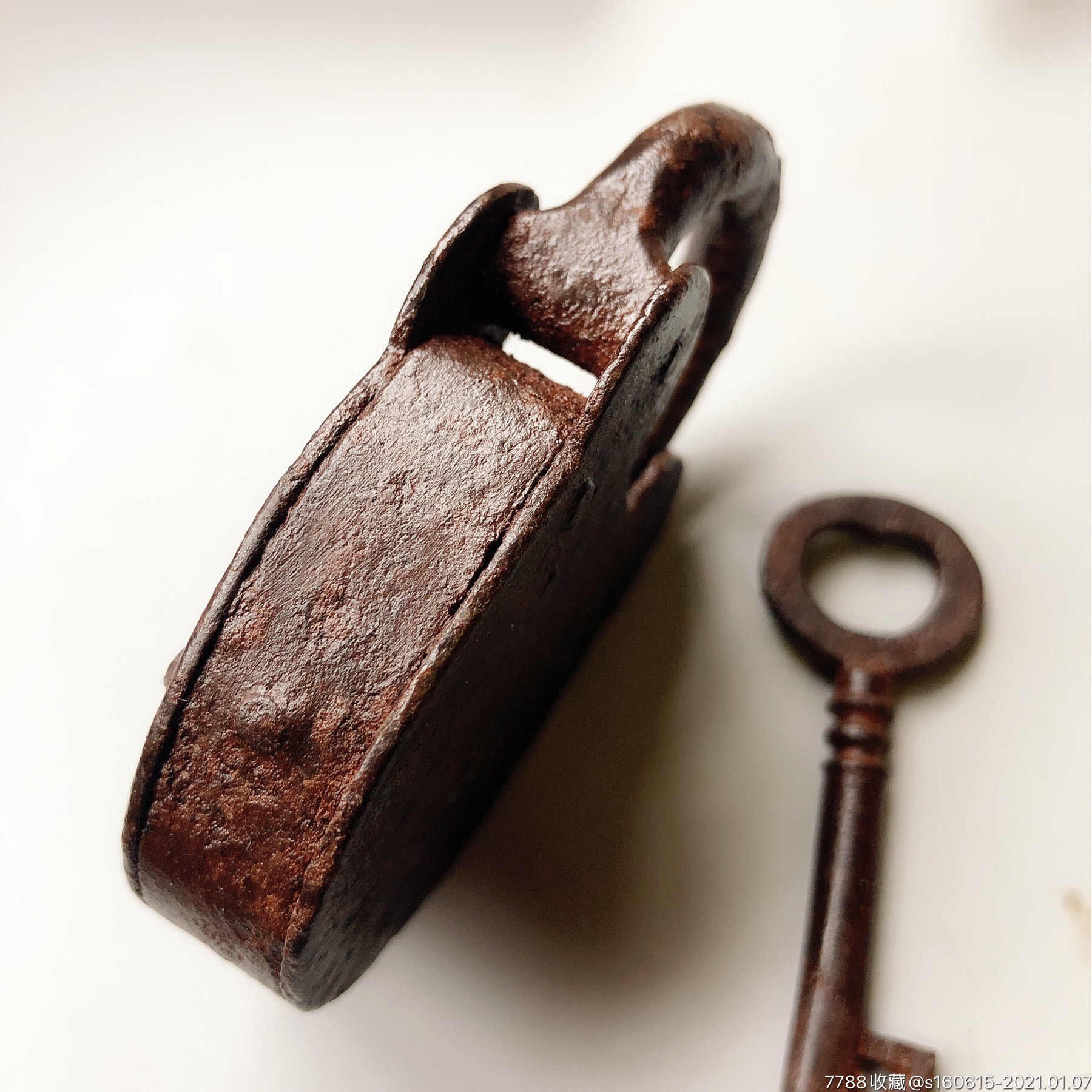 英国古董老铁锁西洋老铜锁挂锁带防雨门影视道具中古世纪vintage