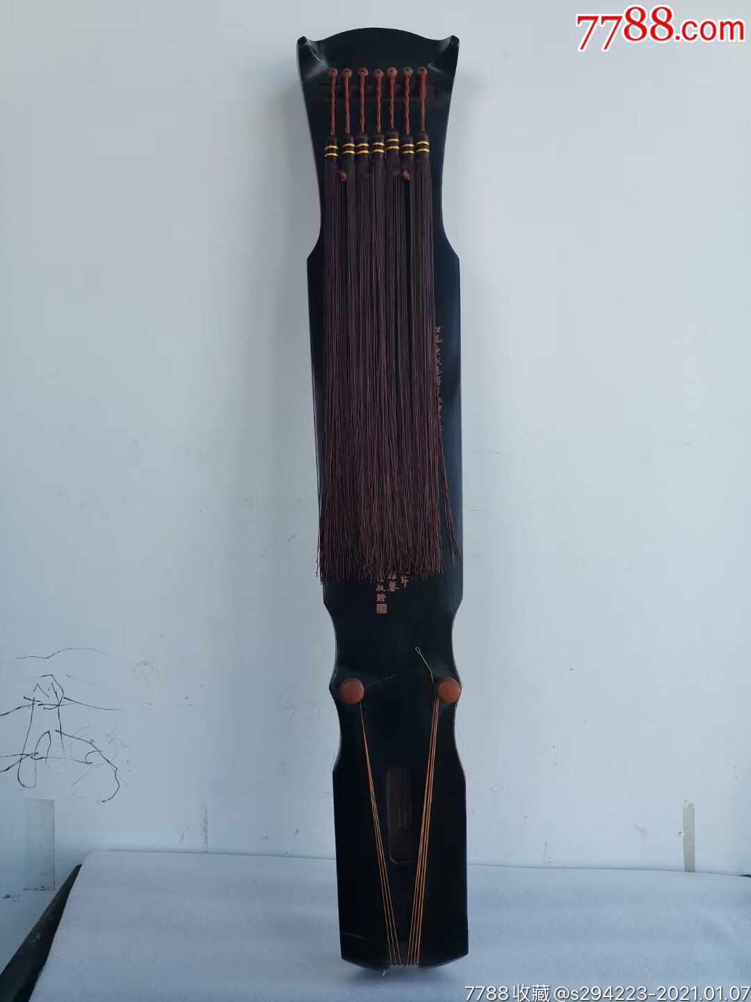 【松风】伏羲式古琴此琴为民国时期被誉为民国古琴第一人——杨宗稷之