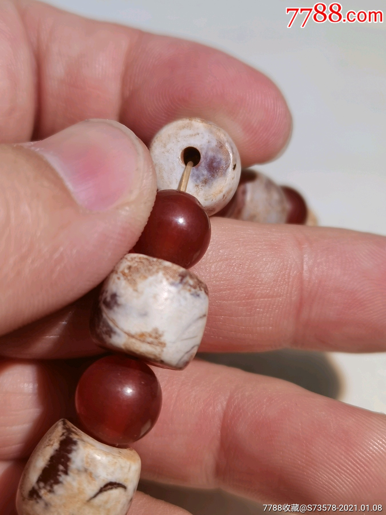 下乡收到高古老玛瑙珠子