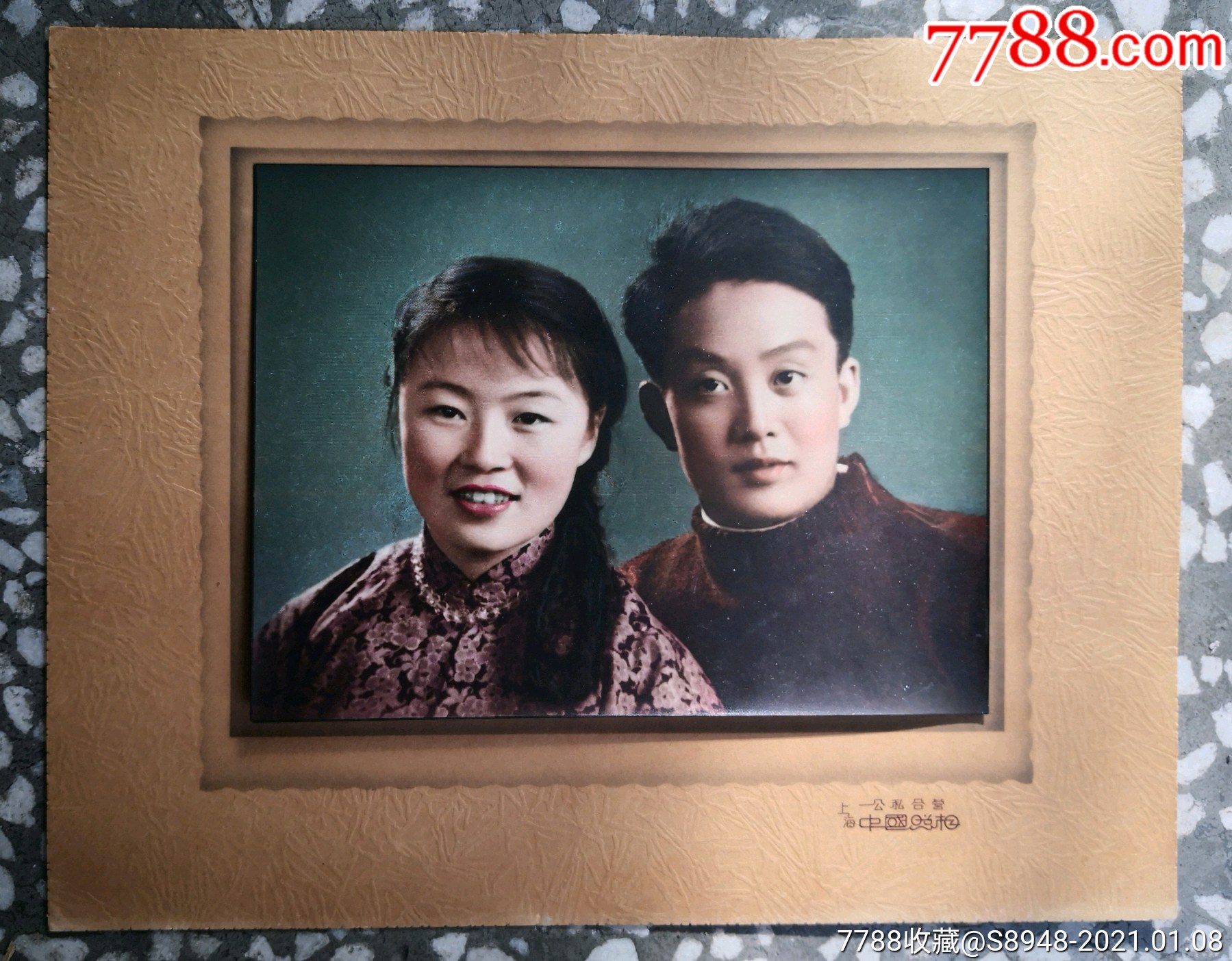 上海公私合营中国照相馆手工上色新婚大片