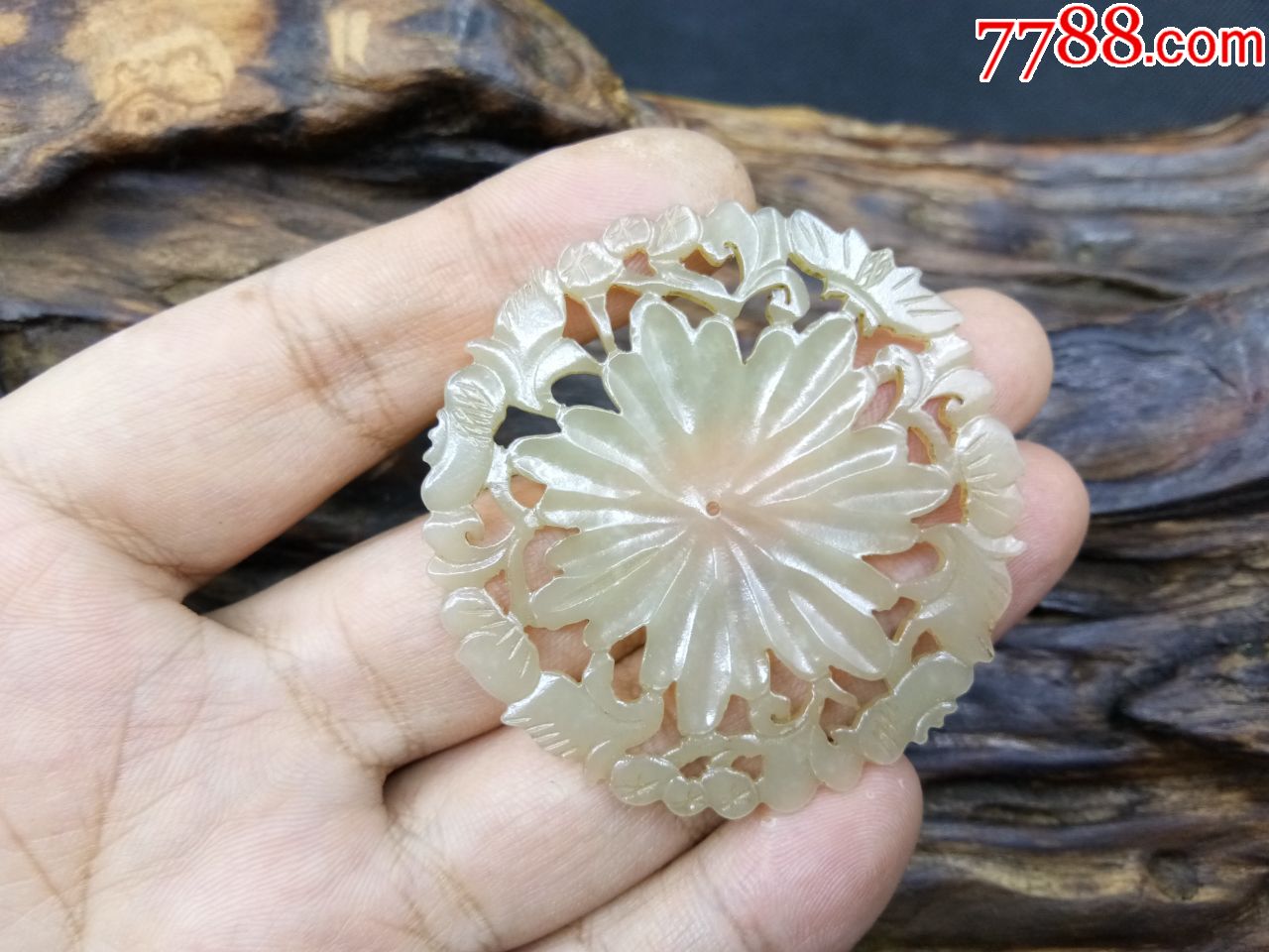 清代老和田玉花片