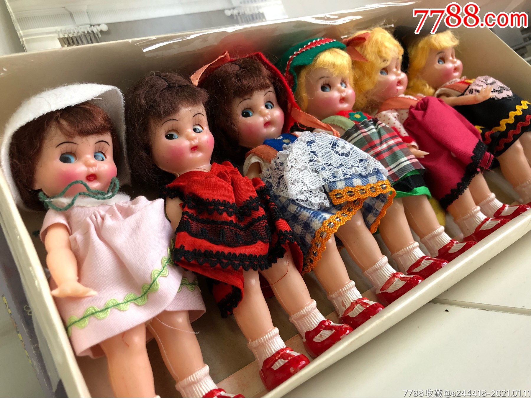 香港产民族娃娃塑料玩具文革时期