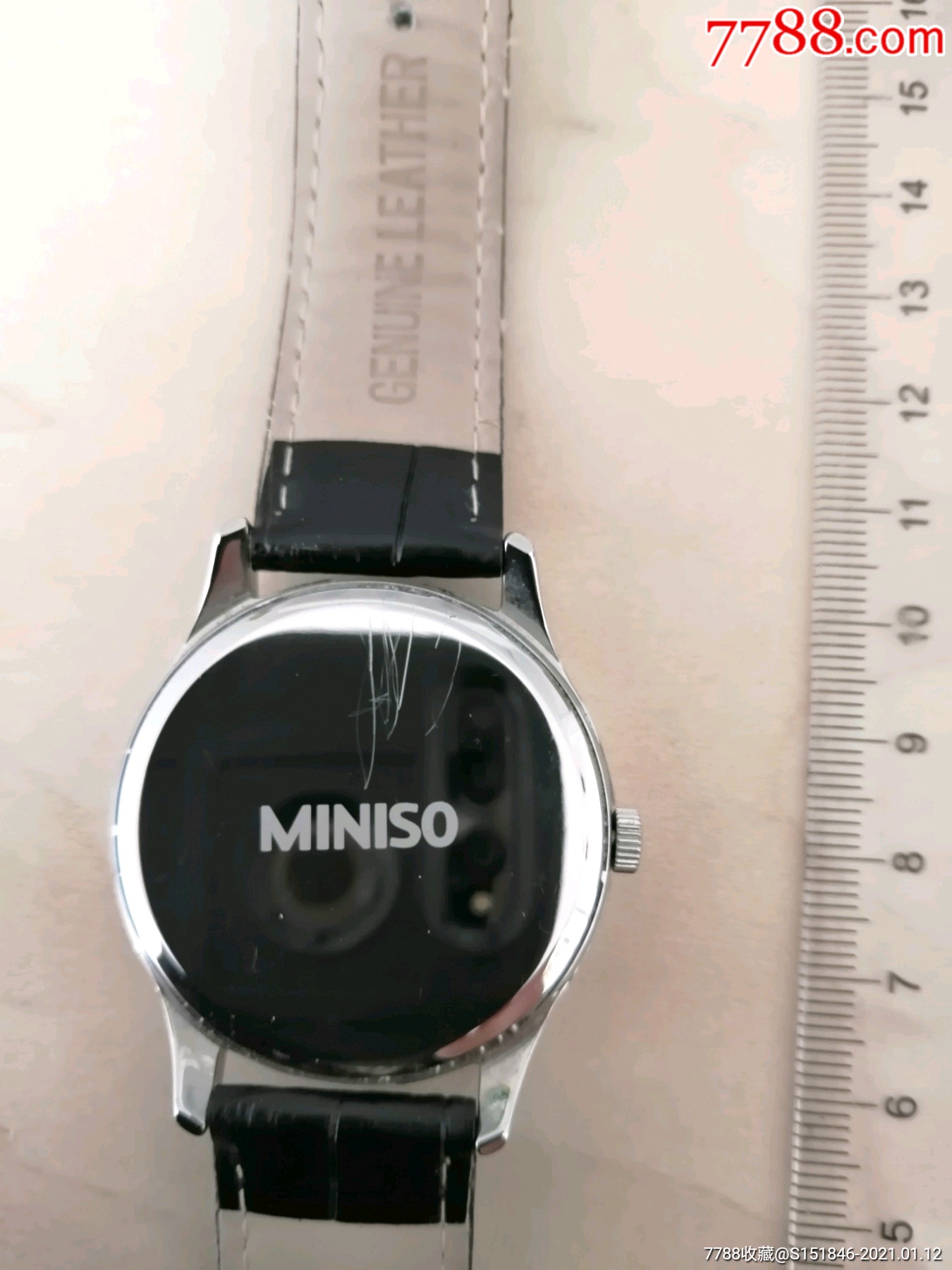miniso名创优品,2017年产,电池石英手表一只,运行功能完好,皮表带,背