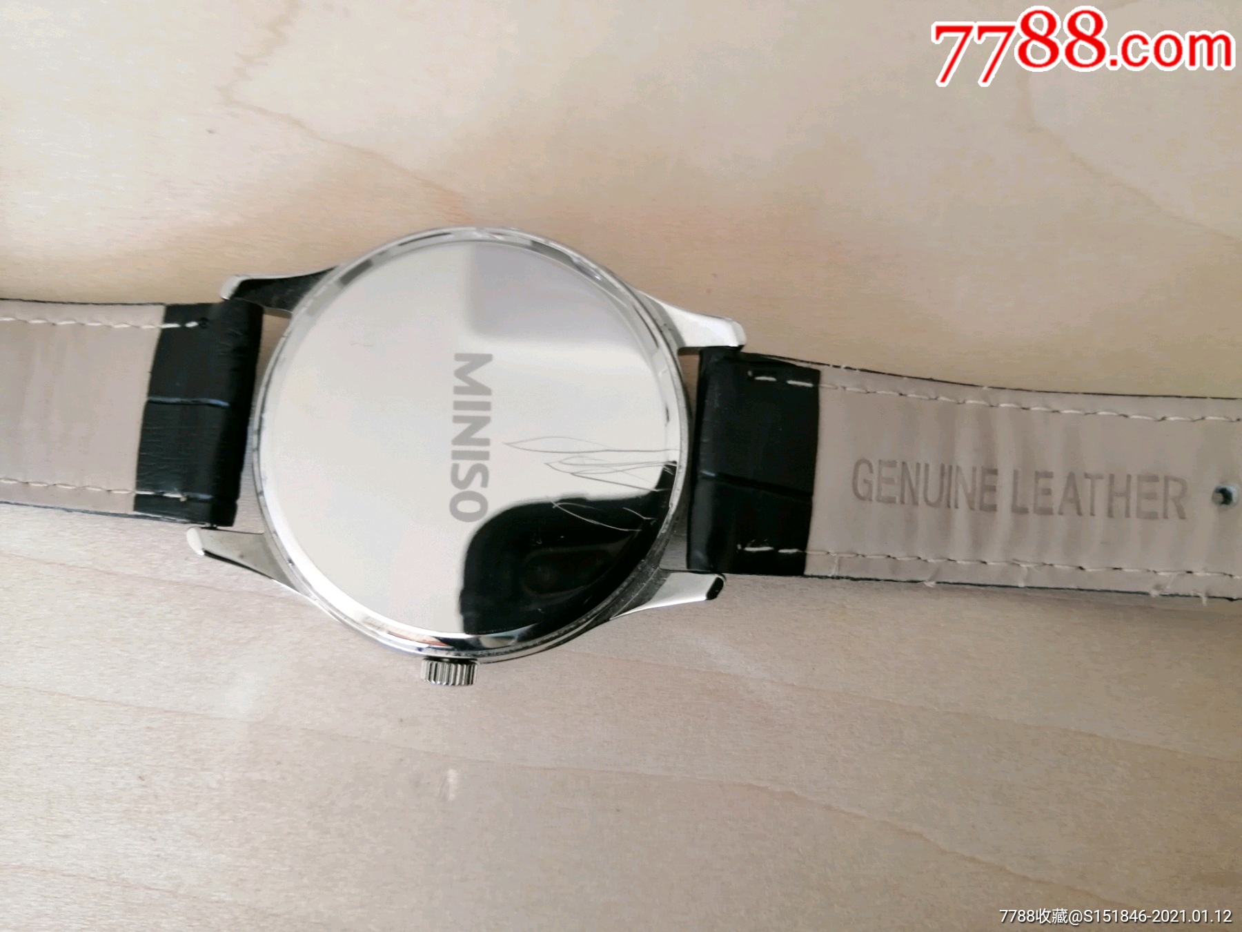 miniso名创优品2017年产电池石英手表一只运行功能完好皮表带背