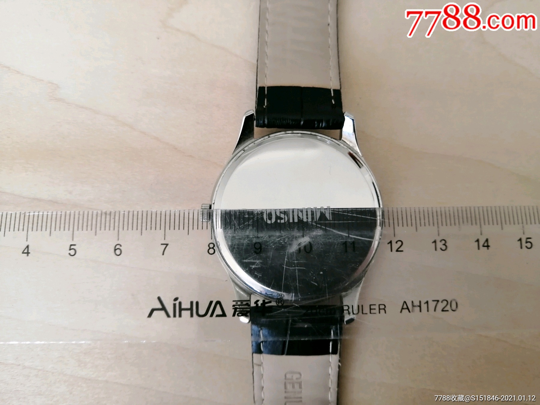 miniso名创优品2017年产电池石英手表一只运行功能完好皮表带背