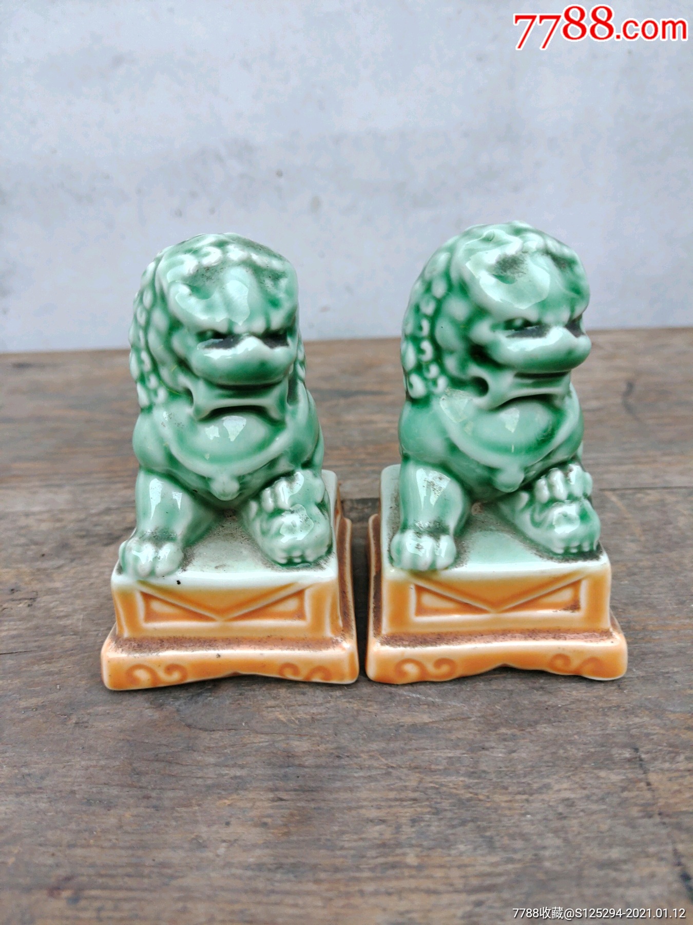 七八十年代狮子摆件2个,品相好,这样的大的多,小的少见_雕塑瓷/瓷雕