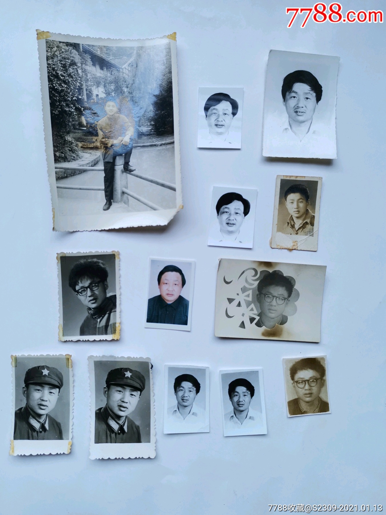 老照片一个男同志老中青