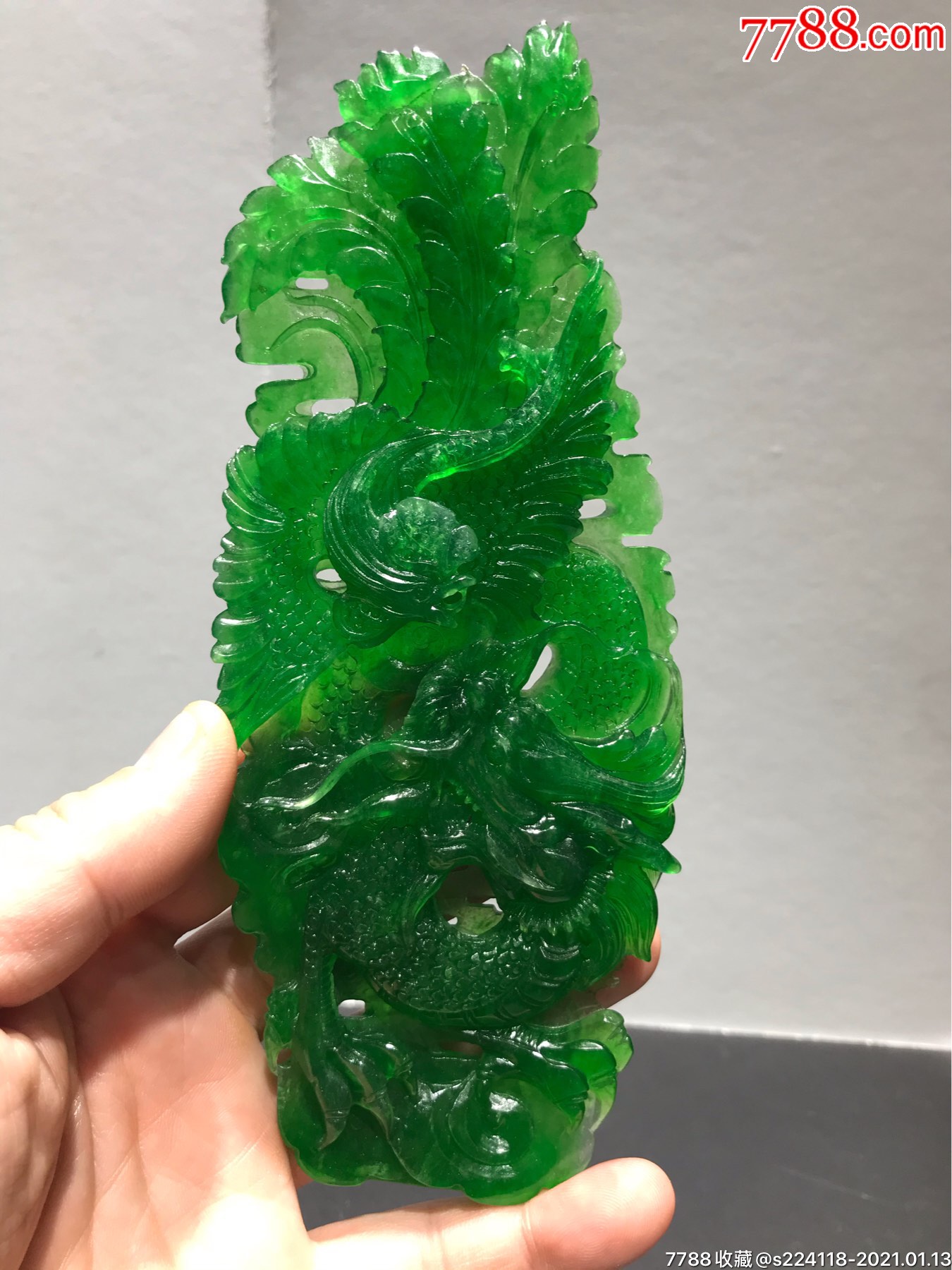 缅甸翡翠祖母绿龙凤呈祥摆件