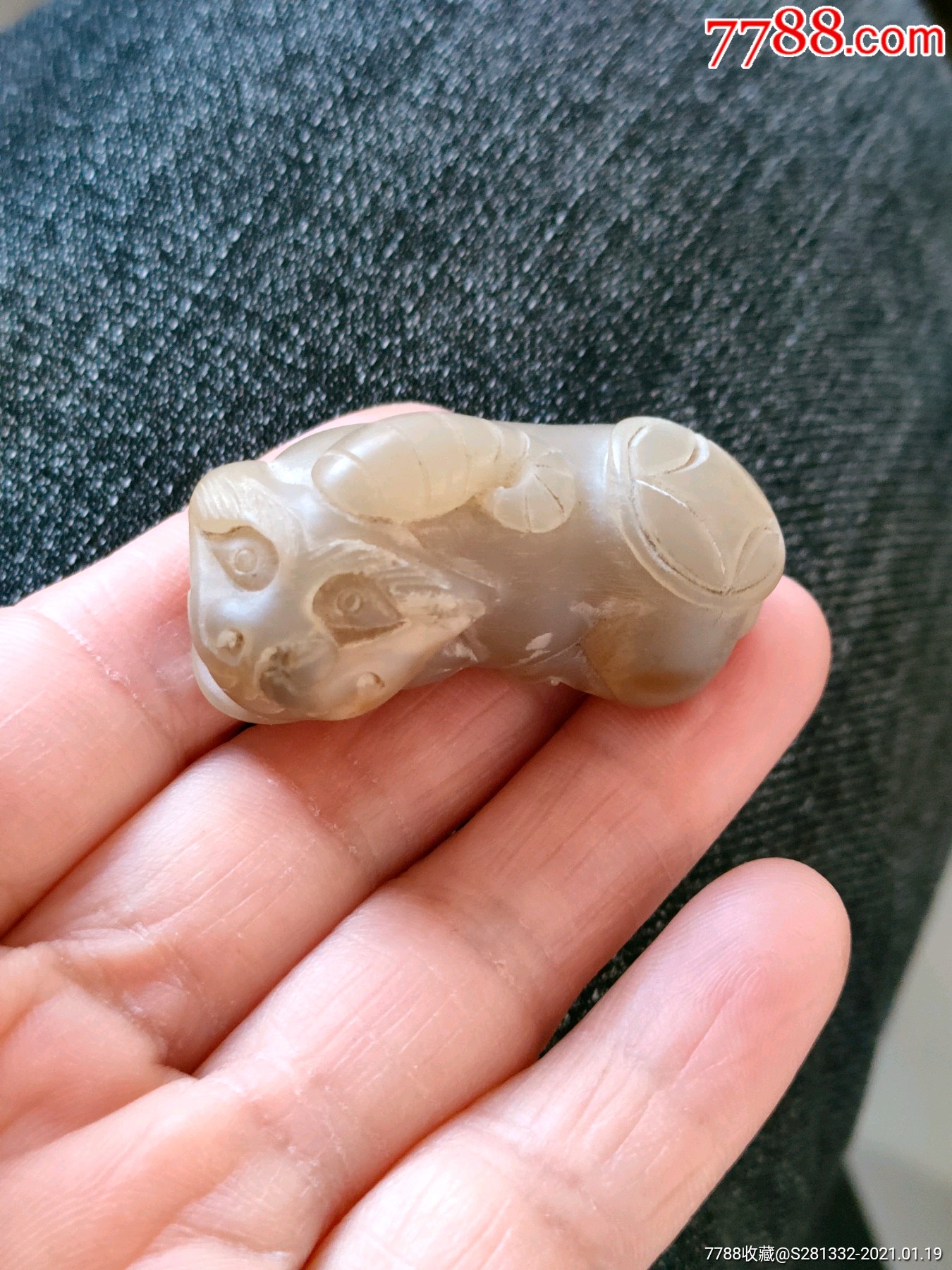 角雕招财貔貅一个