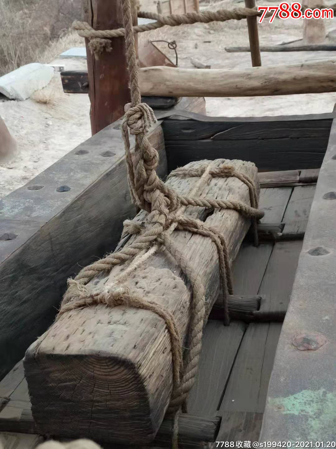 老社会制酒工具,压酒糟用的大型酒槽,全品.