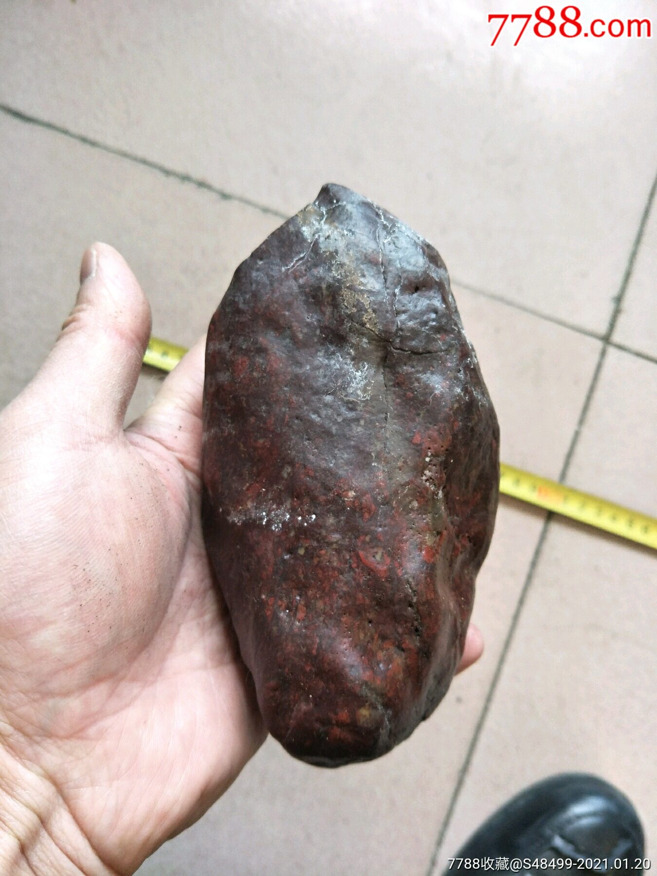 鸡血石原石一个