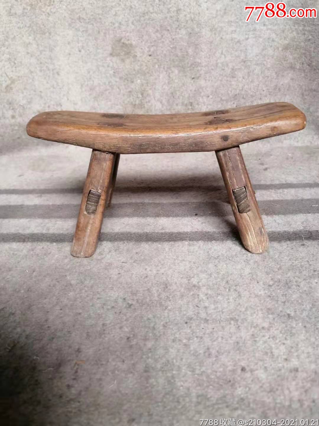 老榆木小枕凳品相完美皮壳一流包老稳固