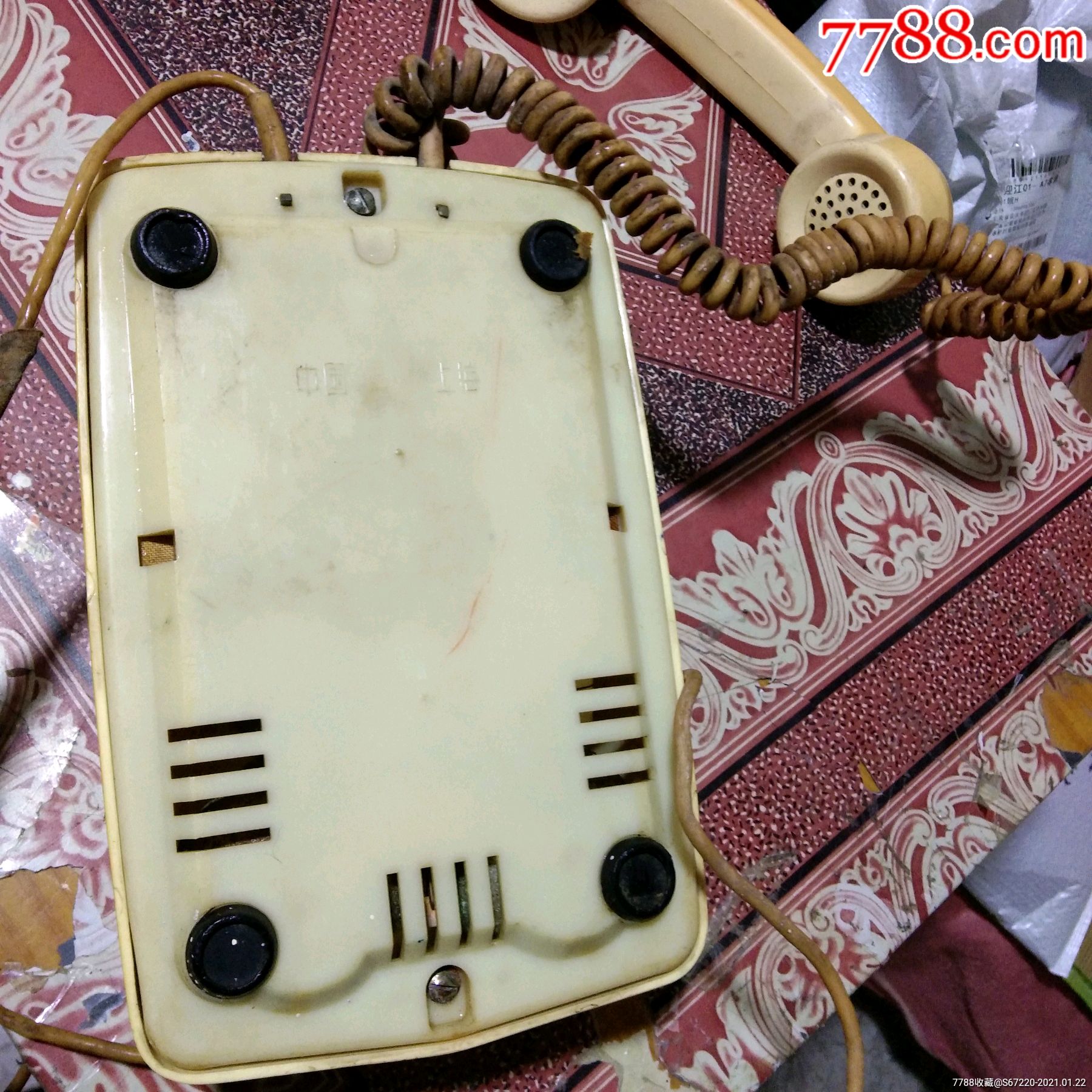 老波盘电话机(拨盘式电话机是哪个年代的)