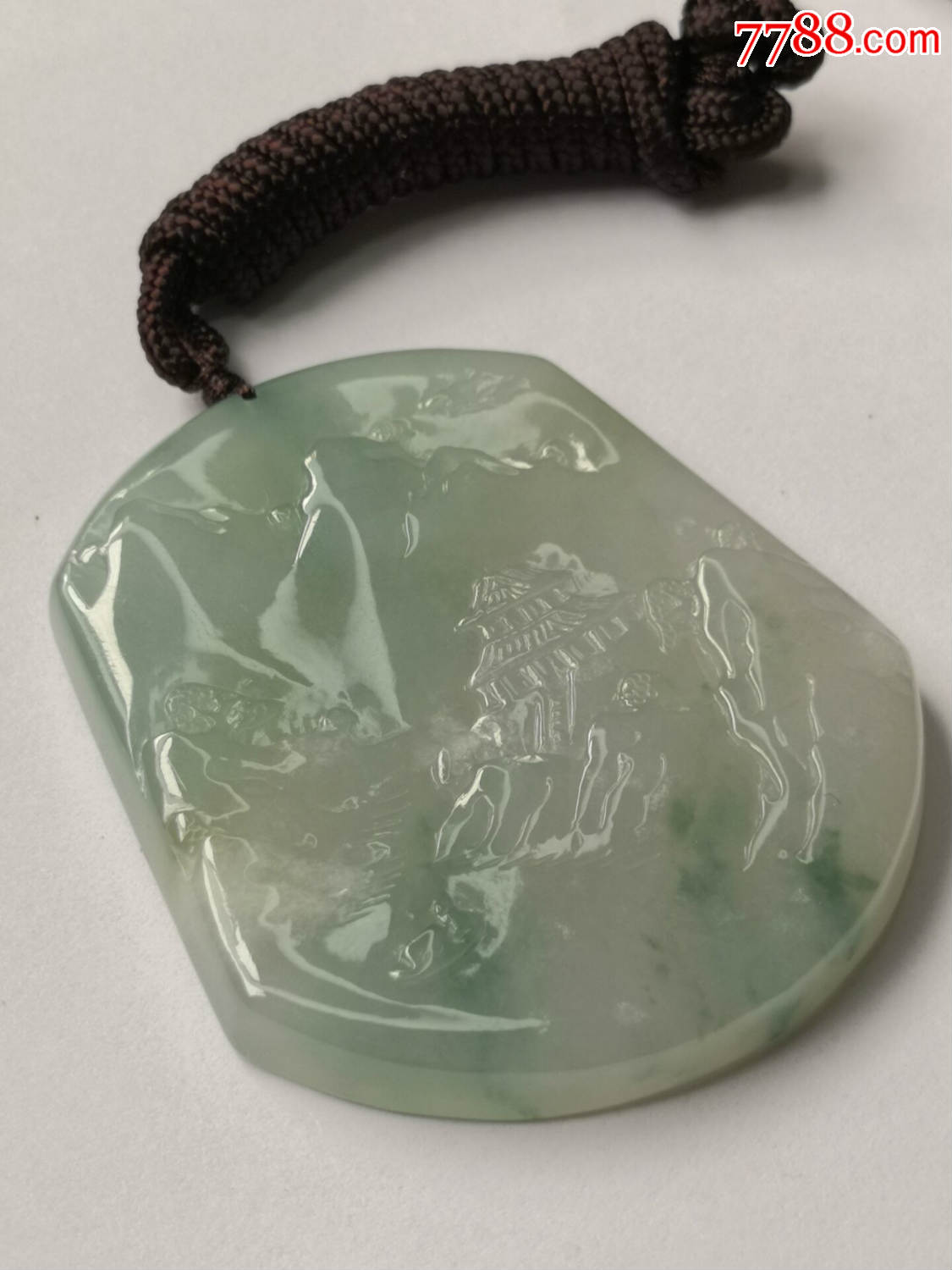 翡翠山水牌,糯化起胶,精工浅浮雕,意境好,飘花,有证书