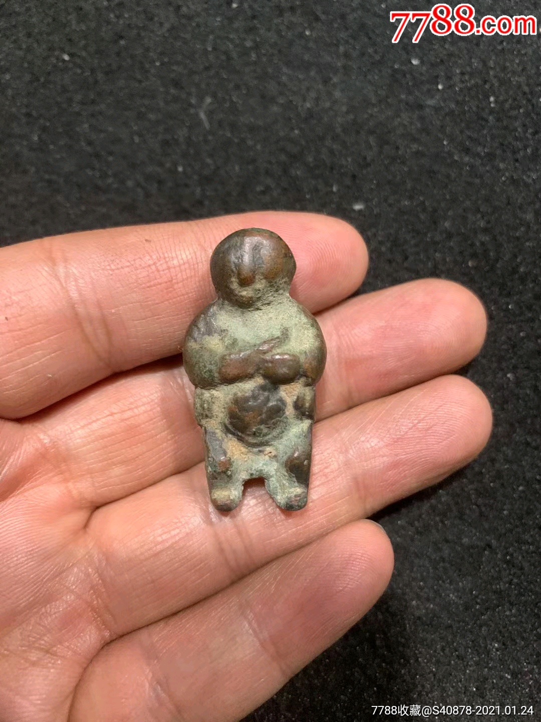 清代小铜人捧财童子-铜像/铜佛像-7788砚台收藏