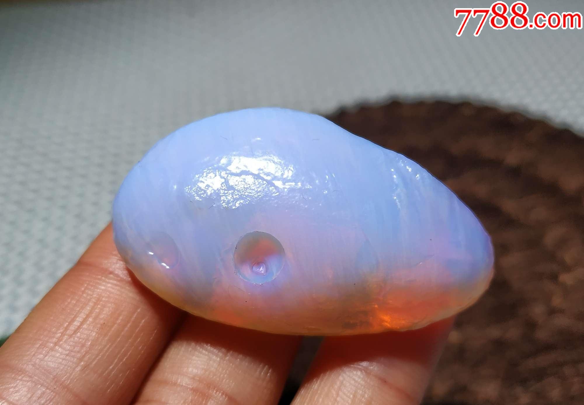 4499新疆沙漠蛋白石欧泊原石22克