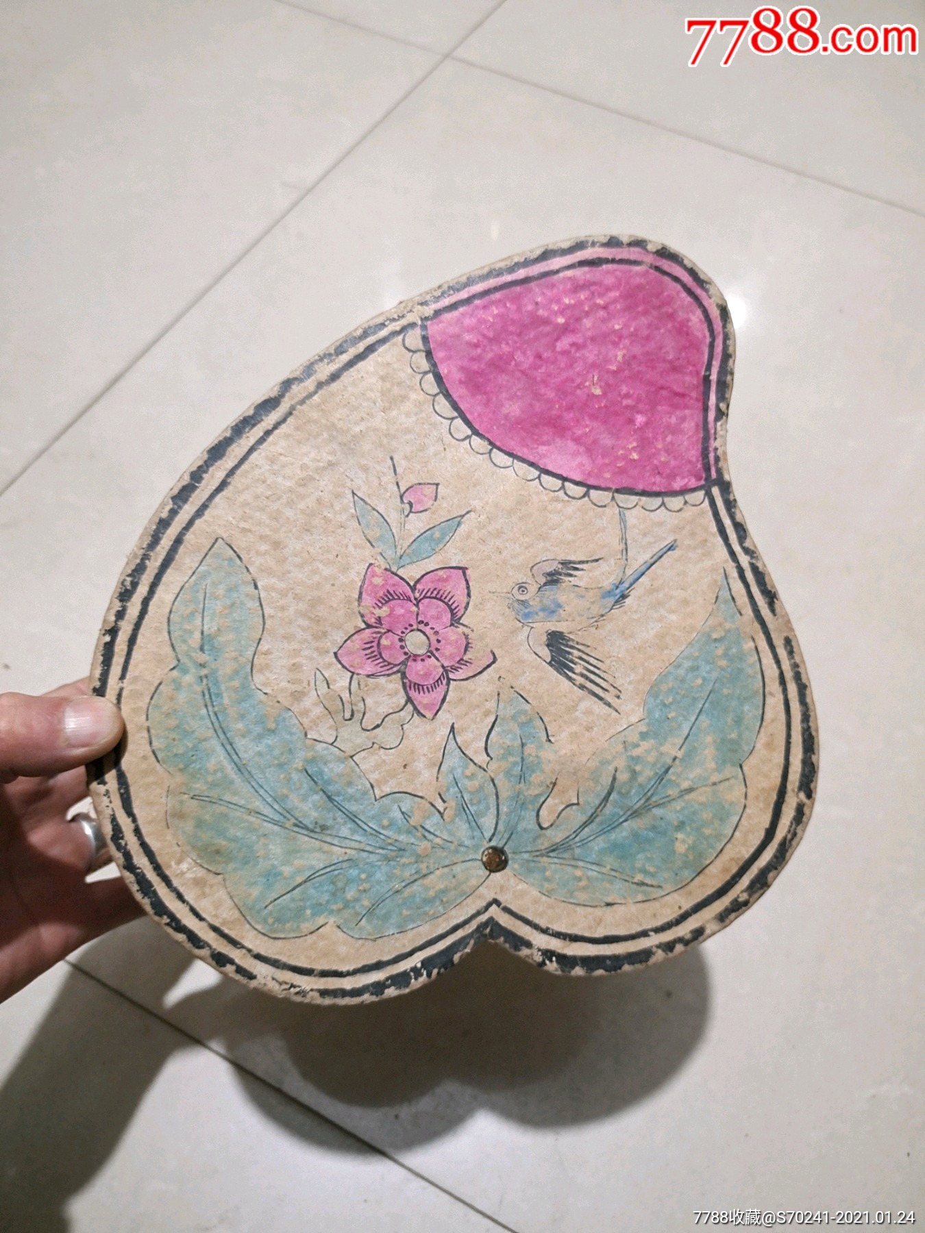 民国藤编纸糊手绘箩筐