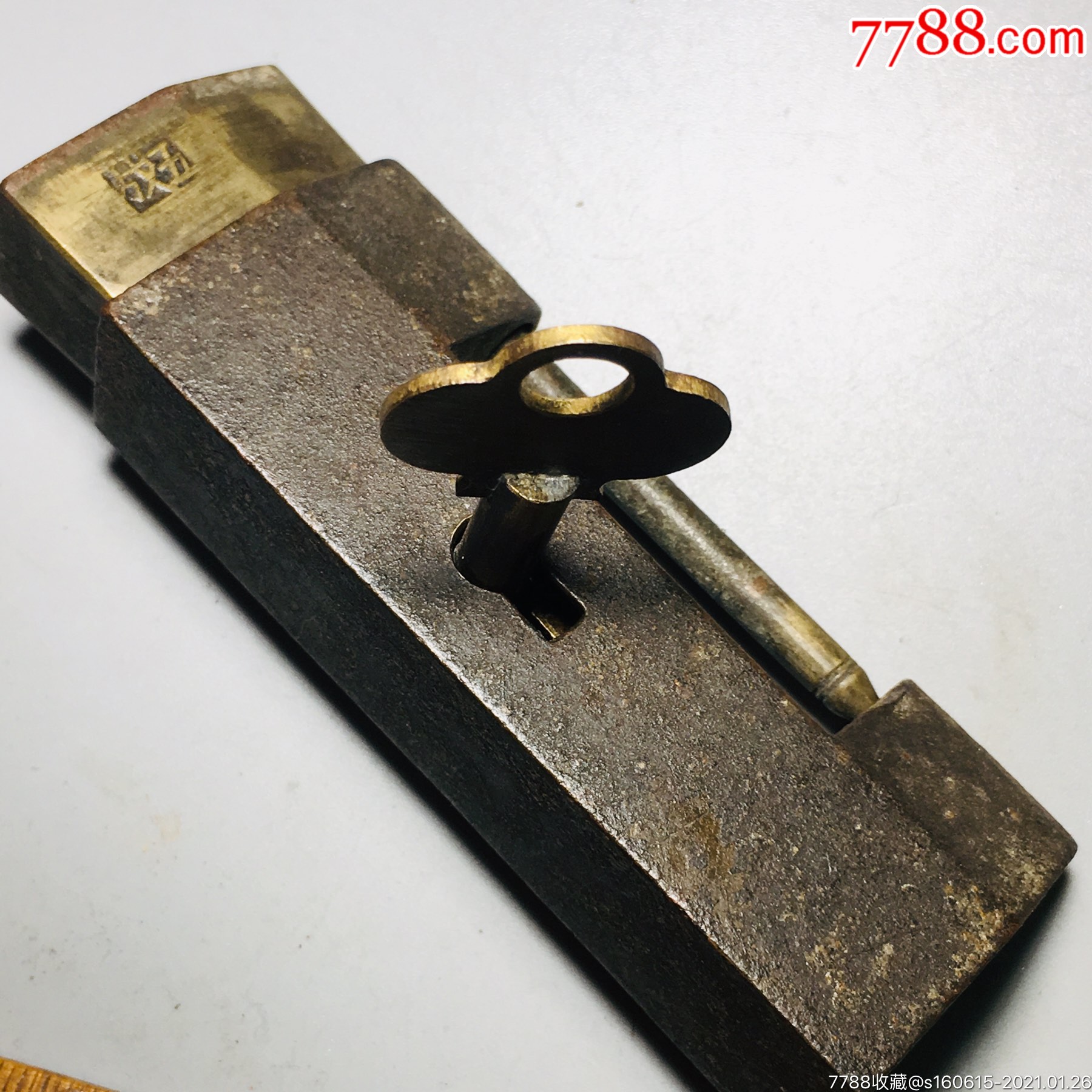 图案漂亮的老铜锁-价格:100.0000元-au23968112-铜锁/铜钥匙 -加价-7788收藏__收藏热线