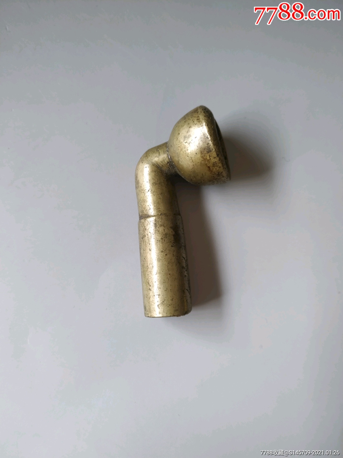 民国铜烟嘴传世黄亮有款识喜欢的朋友不要错过细节如图