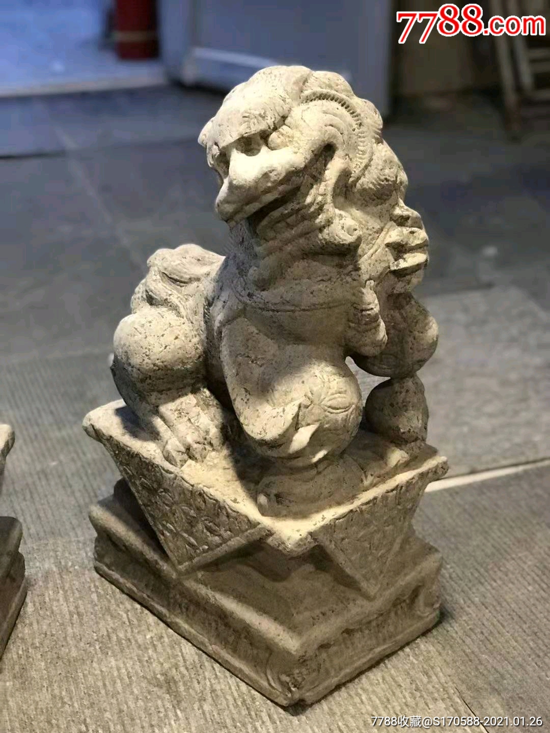 清代青石狮子一对做工精致装修摆放镇宅招财品相包浆一流尺寸长30