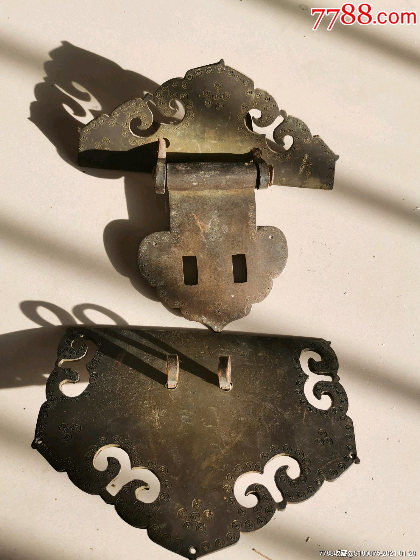 老家具带刻花铜配件锁具