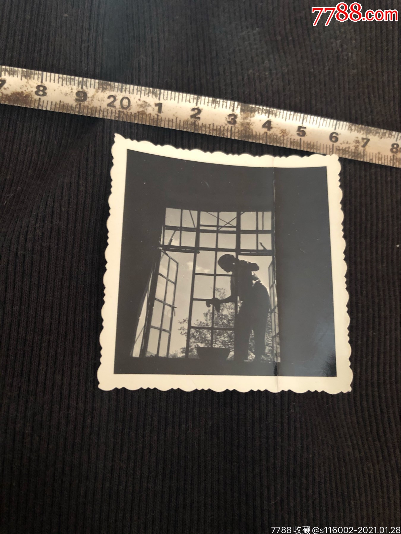 八十年代妇女擦玻璃照片_价格20元【老海军】_第1张_7788商城__七七八