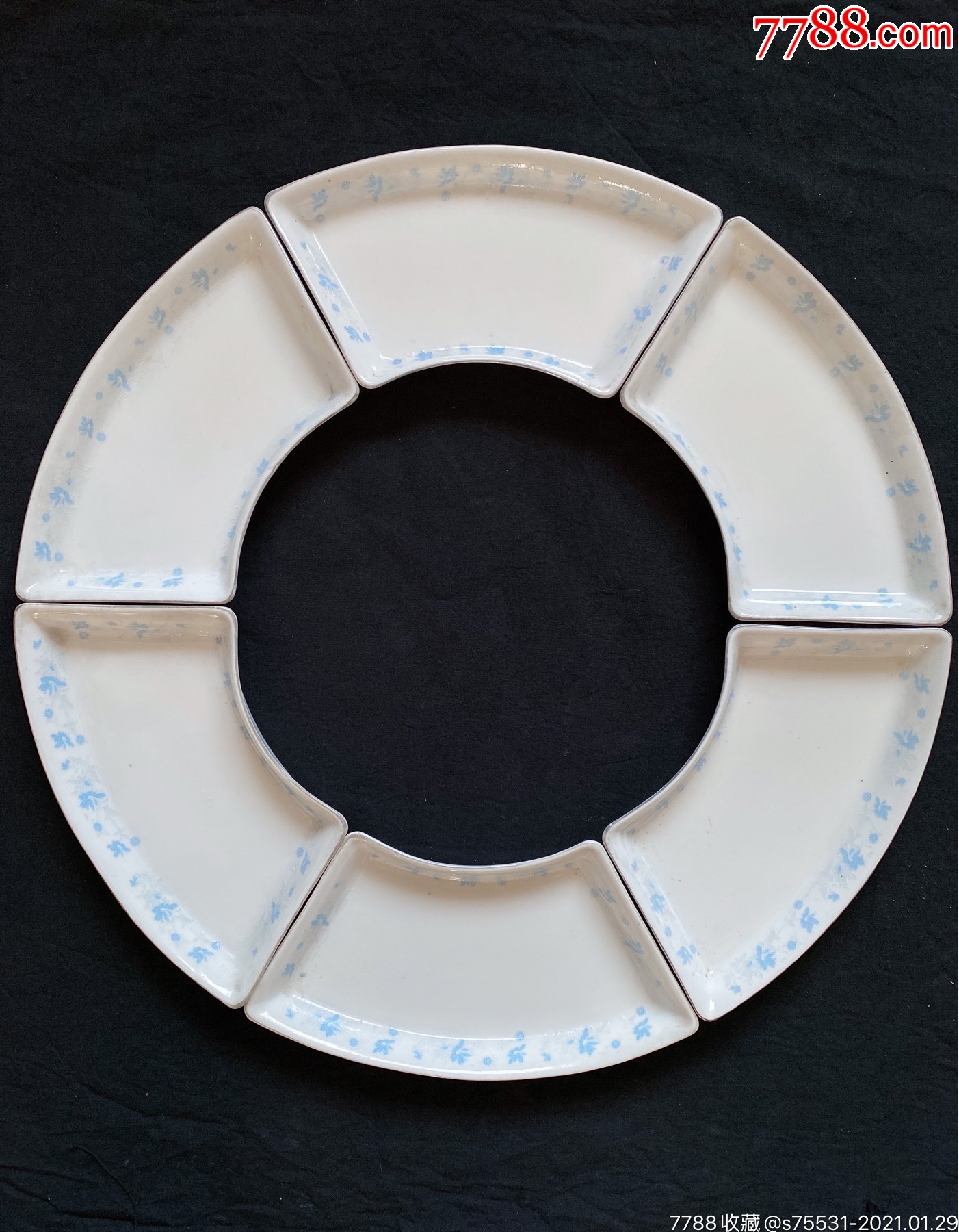 70年代山东博山陶瓷厂生产白釉扇形盘6个