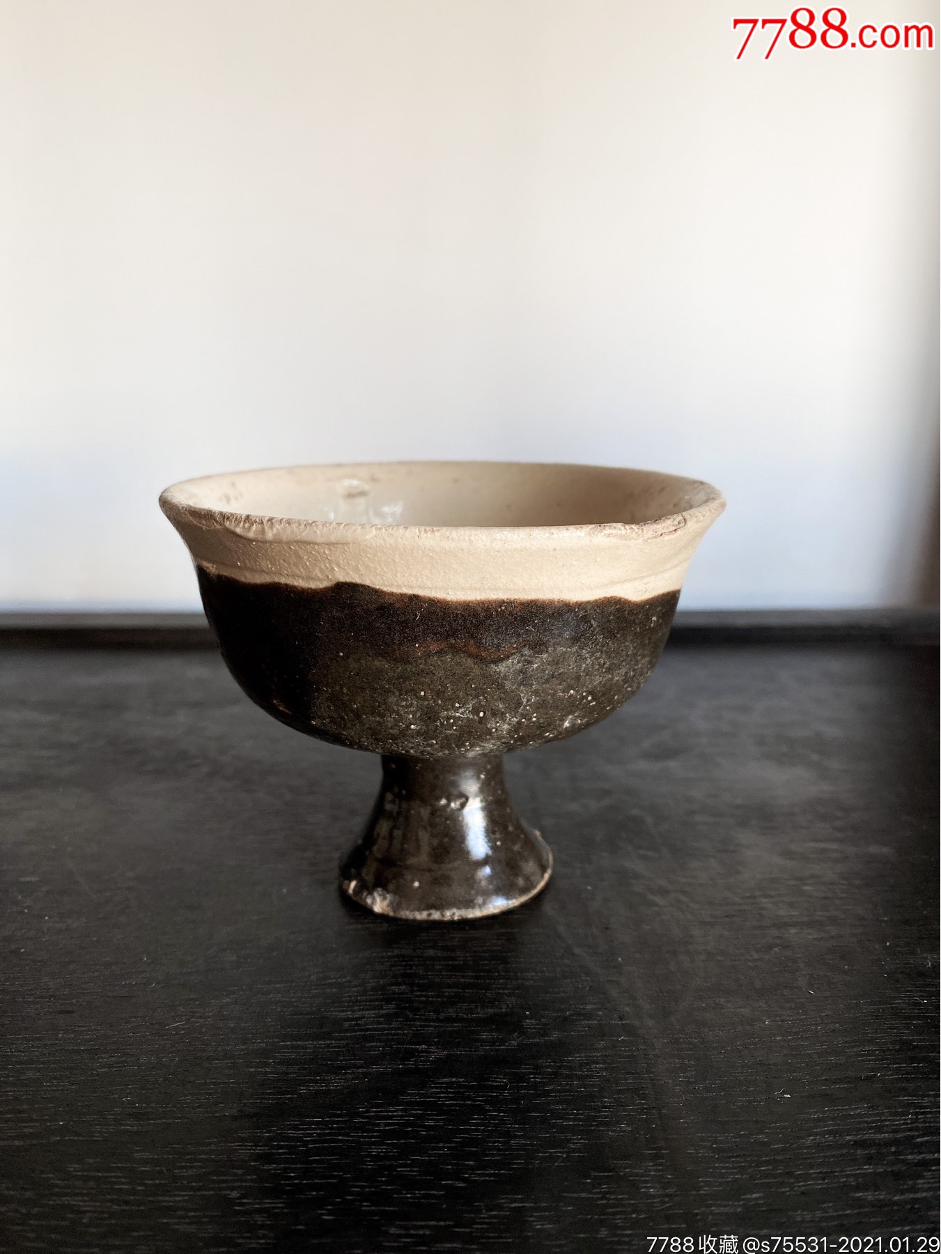 元代磁州窑黑白釉高足酒杯