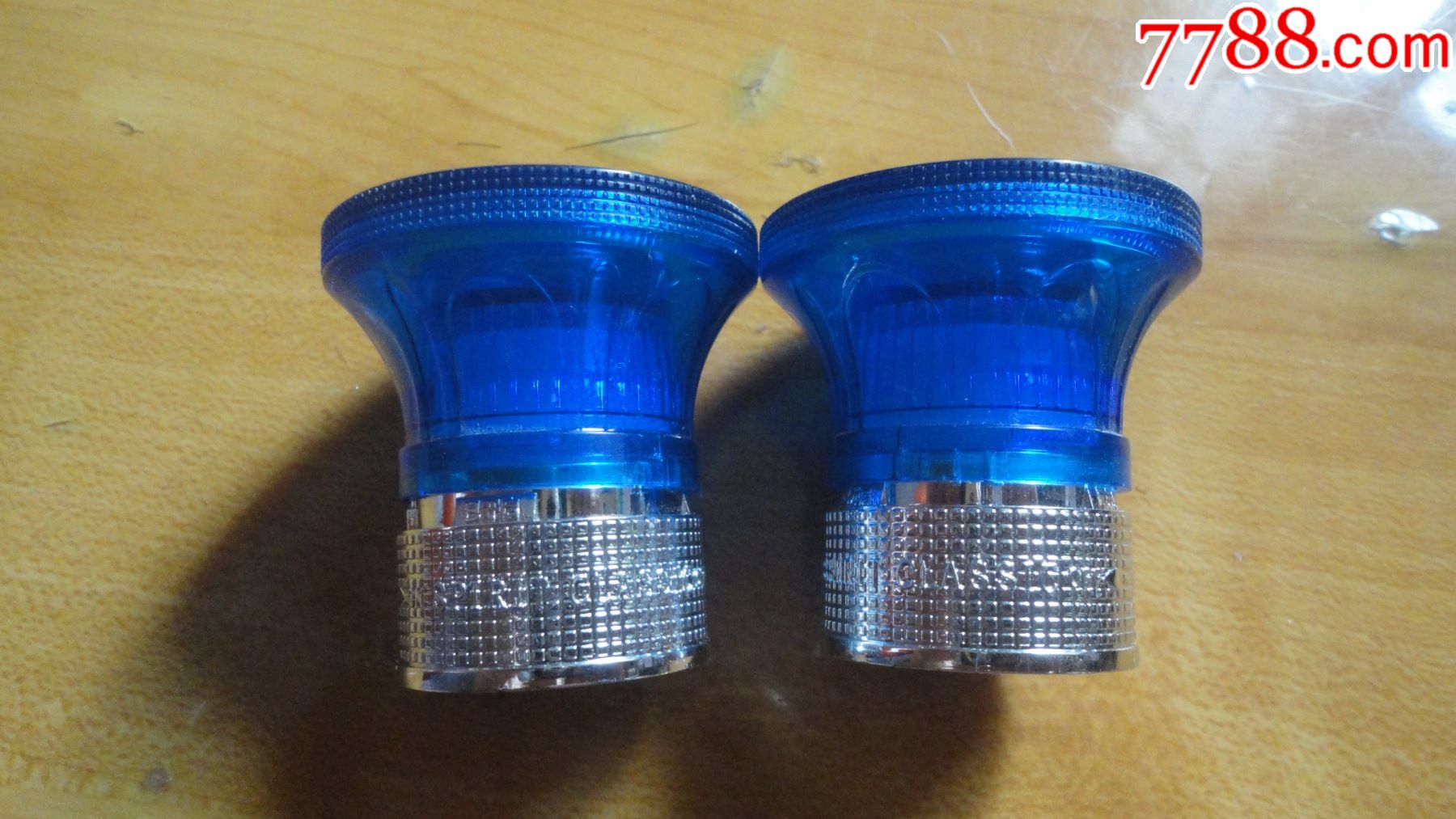 《海之蓝》酒瓶盖