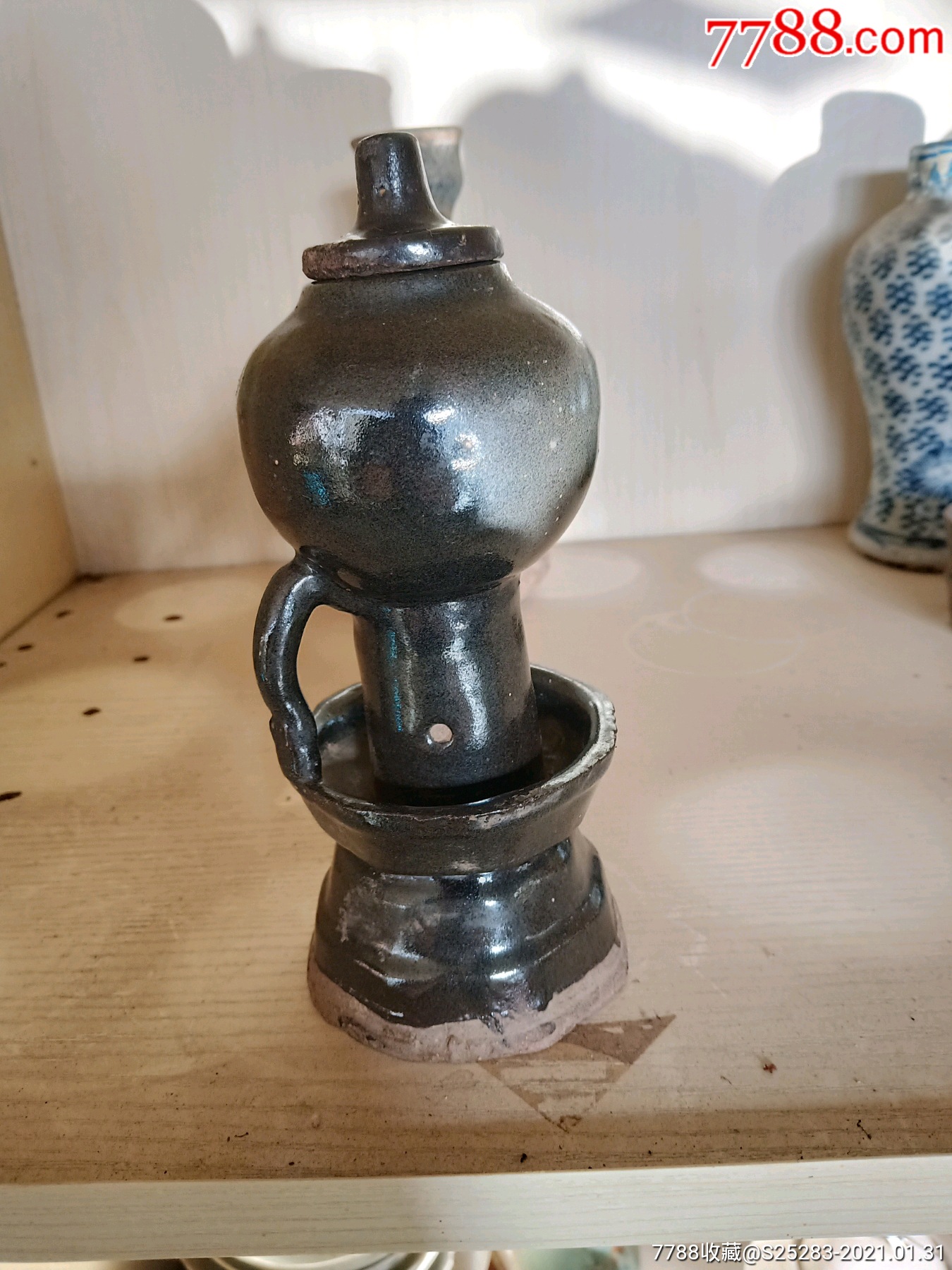 清代瓷油灯一个完整