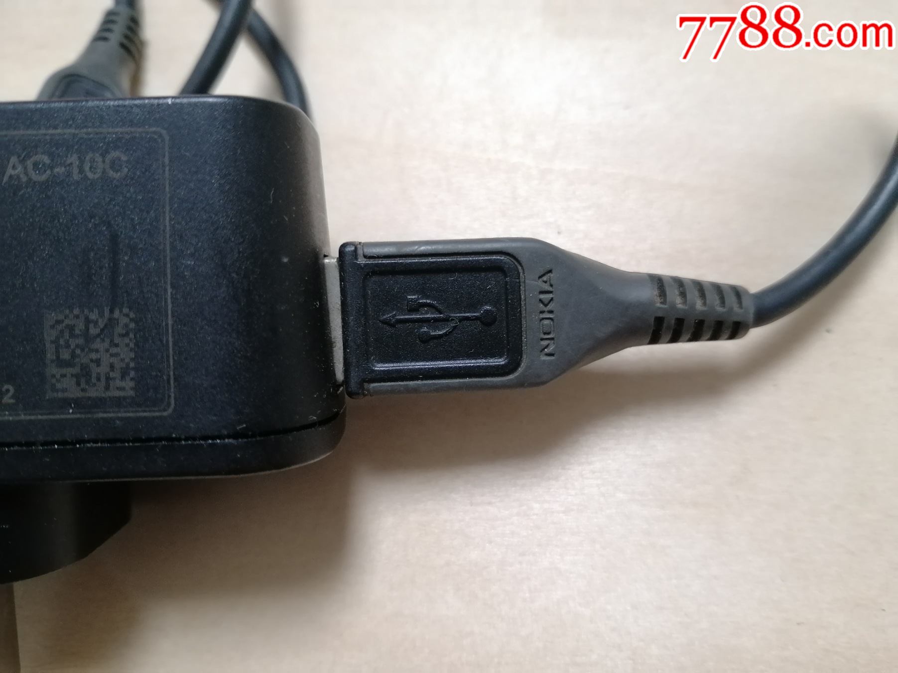 怀旧收藏,诺基亚手机老旧充电器,可用,尺寸规格见图