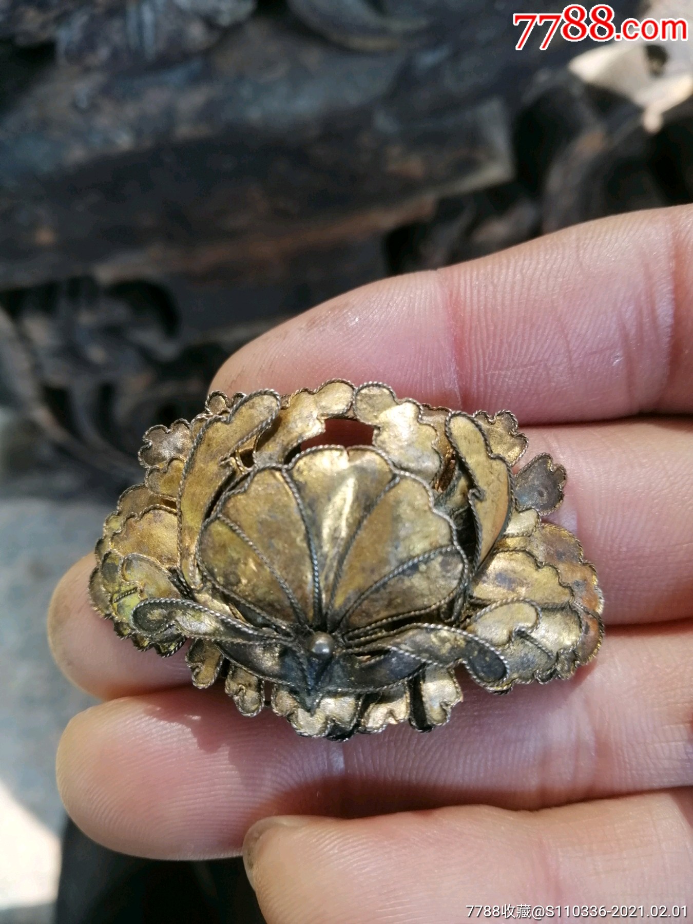 清代精工鎏金银帽花