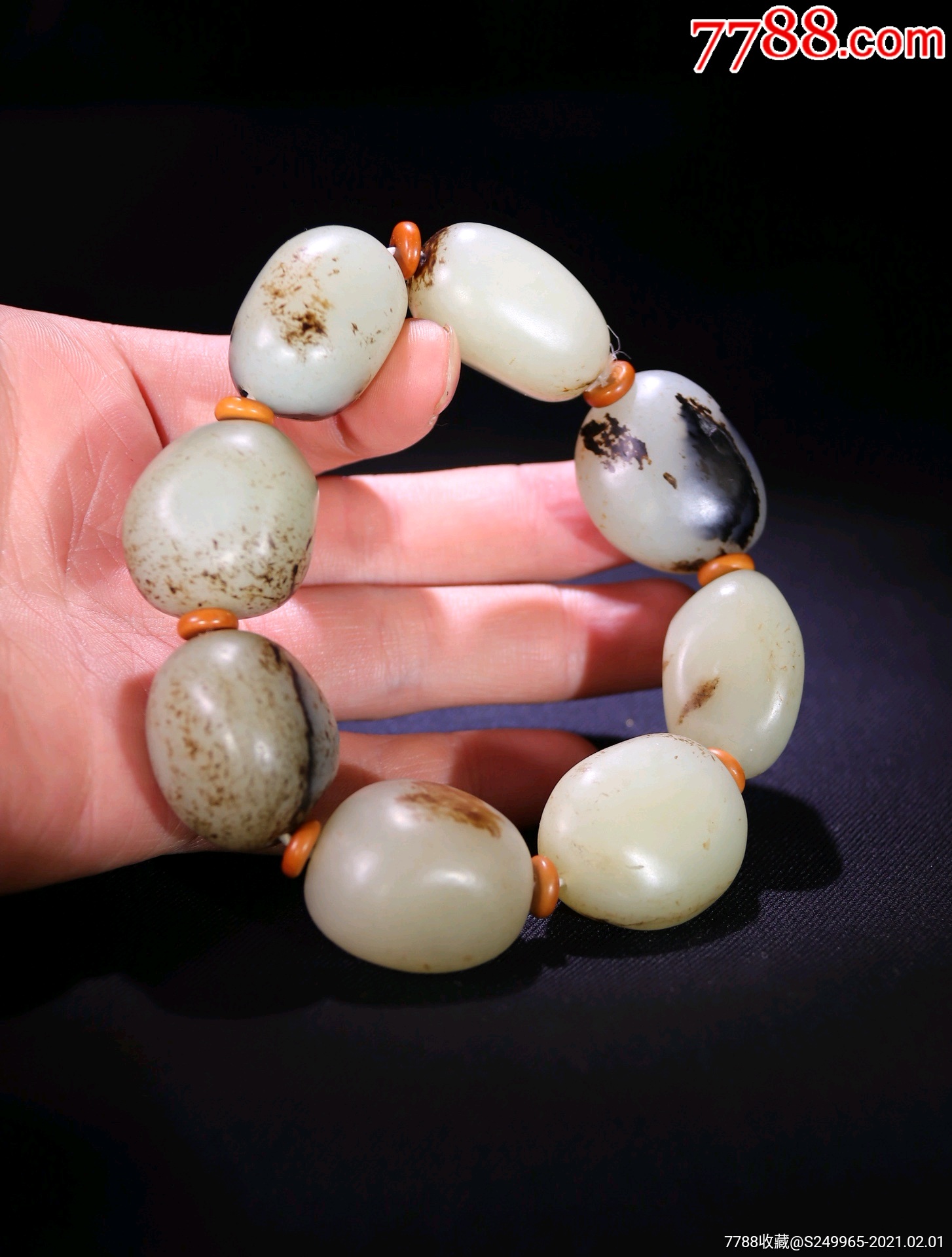 和田玉黑皮籽料原石手串