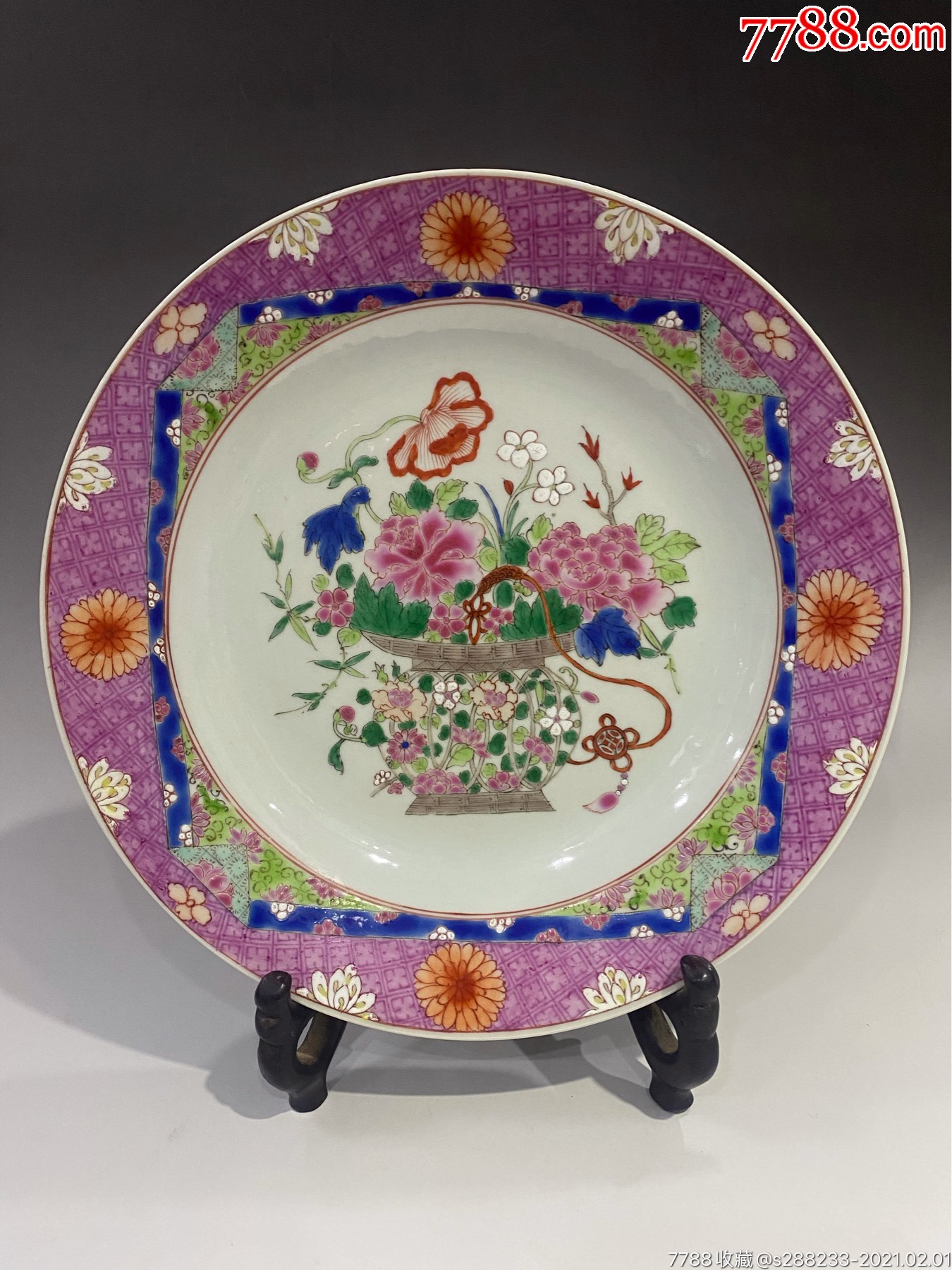 清代粉彩花卉赏盘