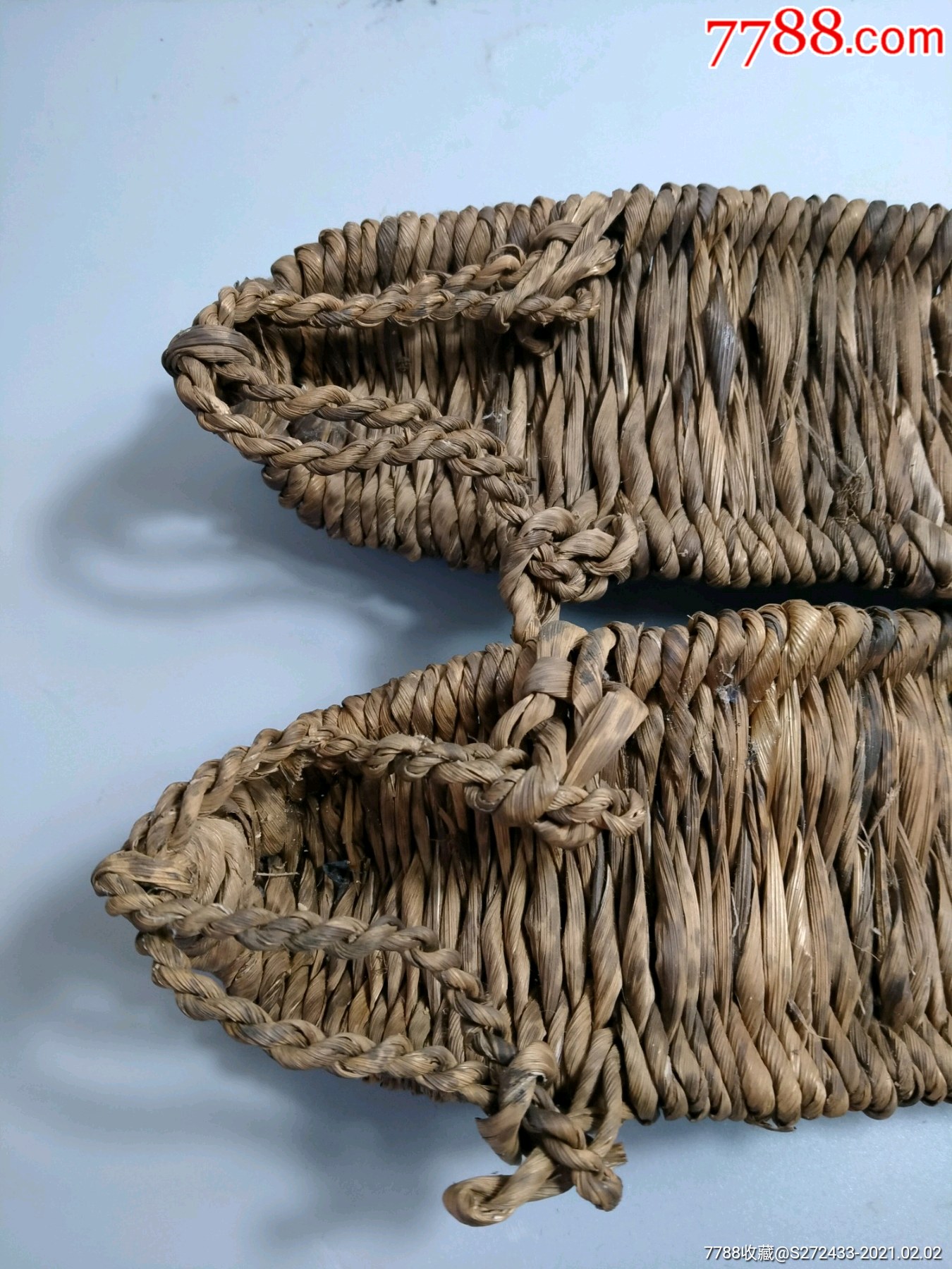 抗战时期红军打仗穿的手编草鞋保存完整做工精致红色展馆摆饰佳品品相