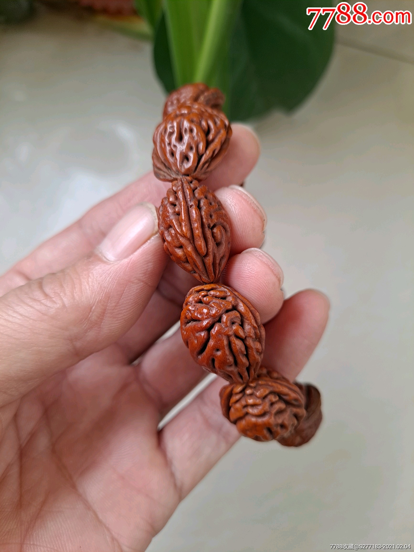 野生老桃核手串,包老包真,品相完整如图所示