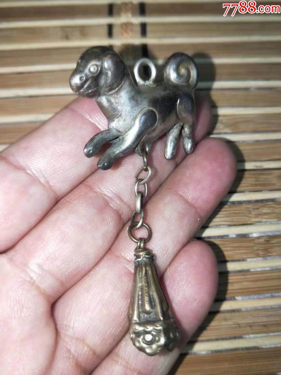 小银狗挂件