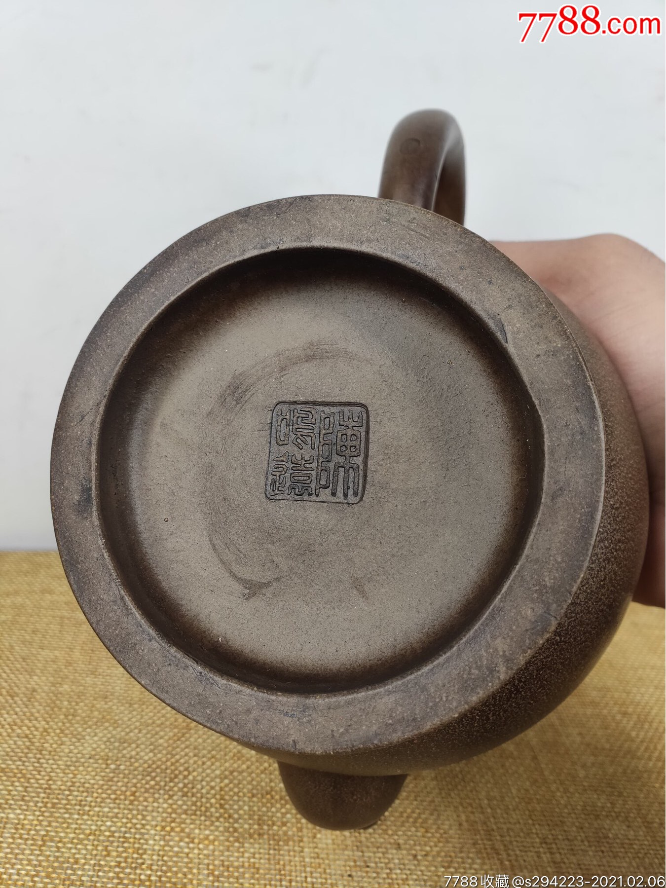 旧藏陈鸣远制段泥老紫砂壶一把出水流畅断水利落包存完整收藏的佳品