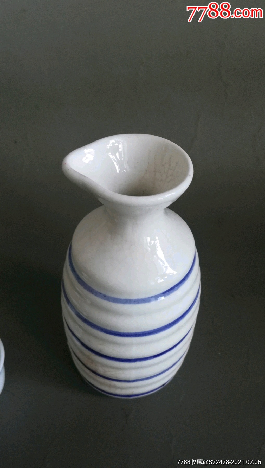 民国满洲青花开片温酒壶