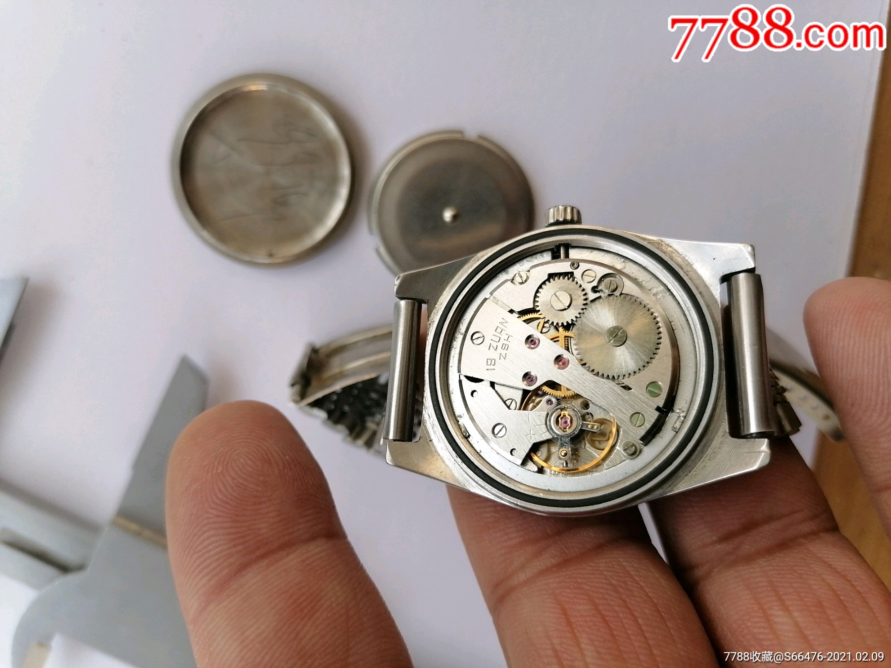 老上海日历,7221-1009非常稀少机型,走时日历好使,128包邮了,_手表