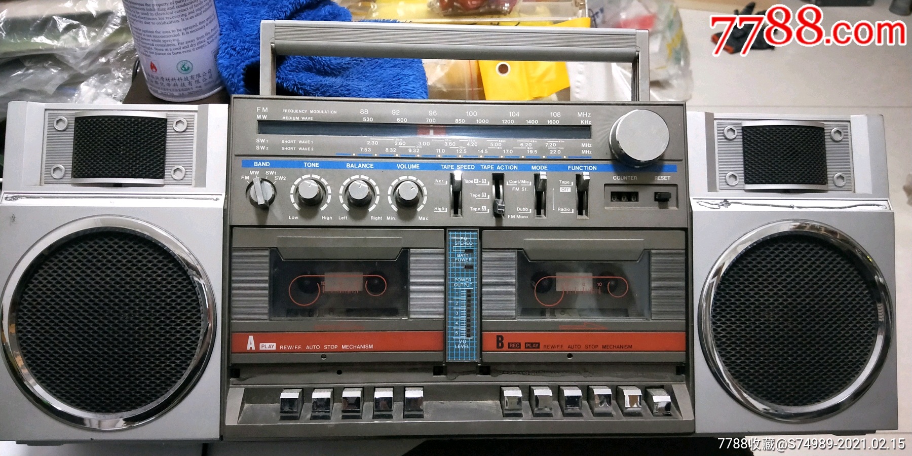 四喇叭双卡录音机