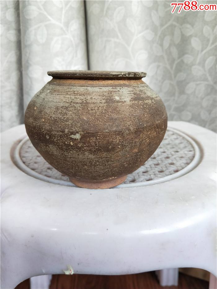 唐代原始酱釉围棋罐