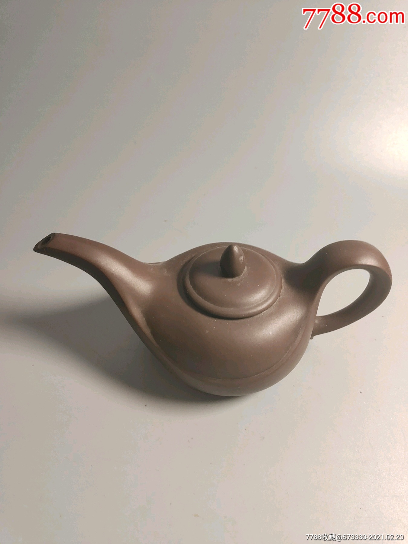 生鑫款,神灯造型紫砂壶一把