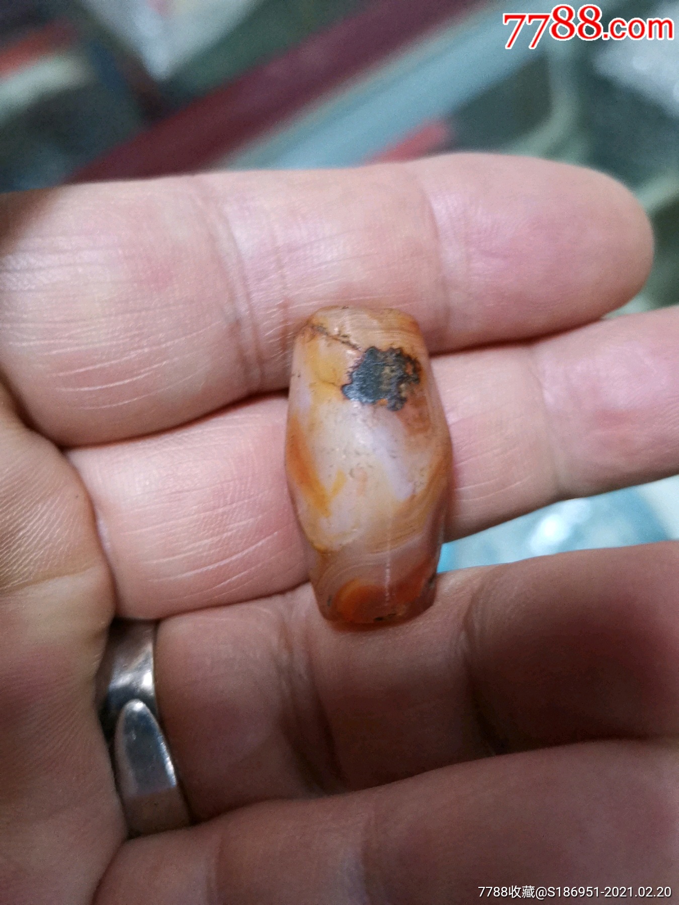 金元代多楞马脑筒珠一粒