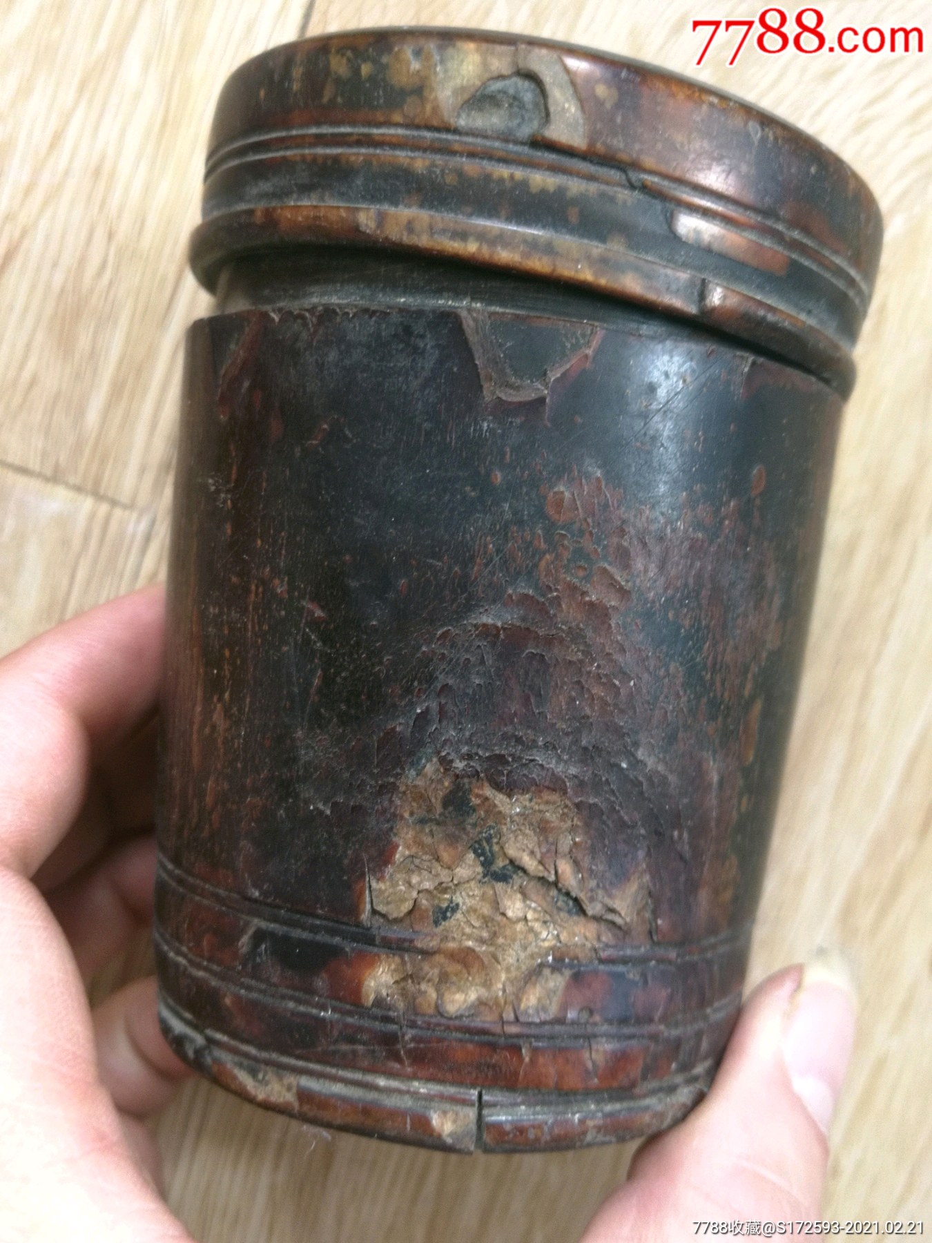 清代牛角老烟膏盒.以前装大烟的