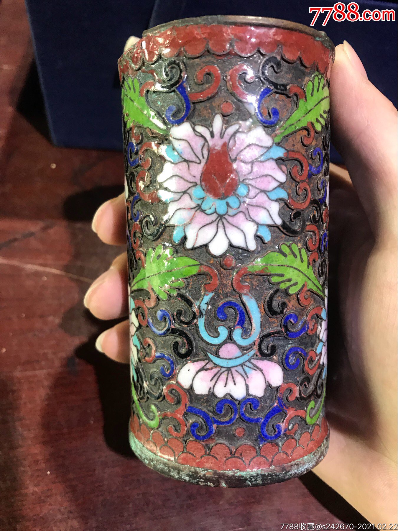 民国铜胎画珐琅花卉纹笔筒