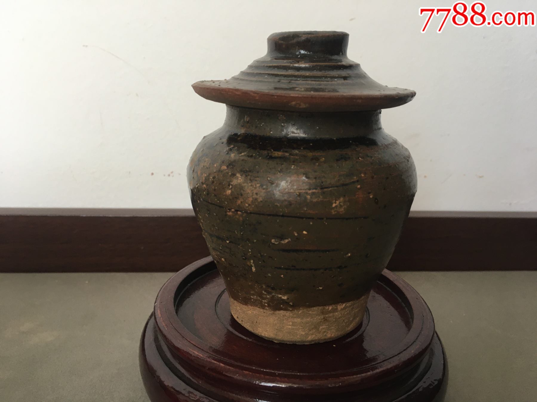 唐代时期玄纹盖谷仓罐